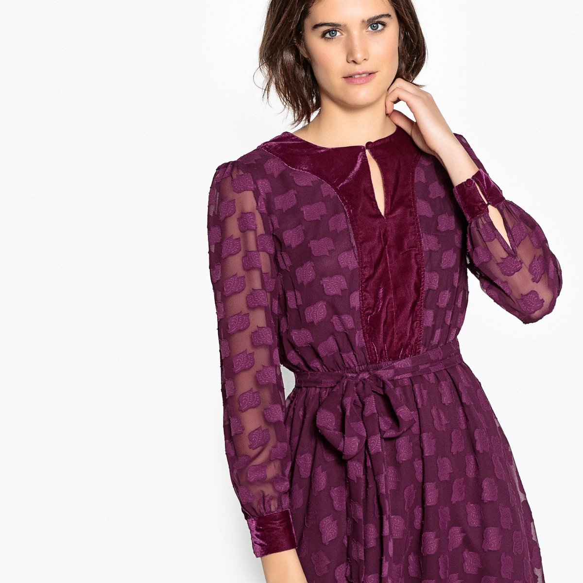 

Платье La Redoute, Красный, Расклешенное с вышивкой гладью и велюровой вставкой 36 (FR) - 42 (RUS) красный