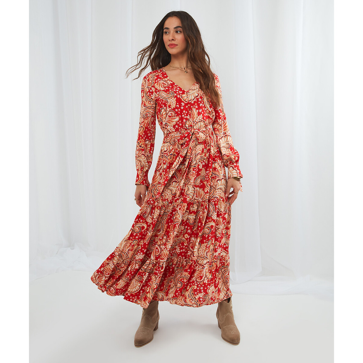 Платье-миди JOE BROWNS С длинными рукавами и ремешком 44 красный, размер 44 - фото 1