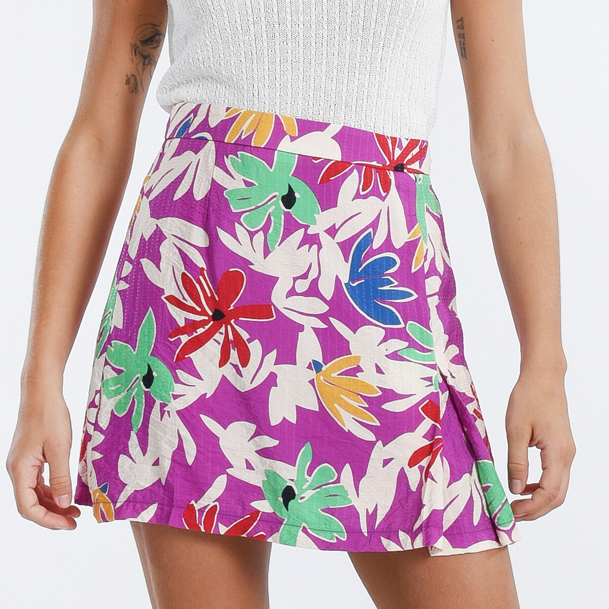 Юбка короткая с цветочным принтом XS фиолетовый юбка короткая расклешенная с цветочным рисунком xs разноцветный