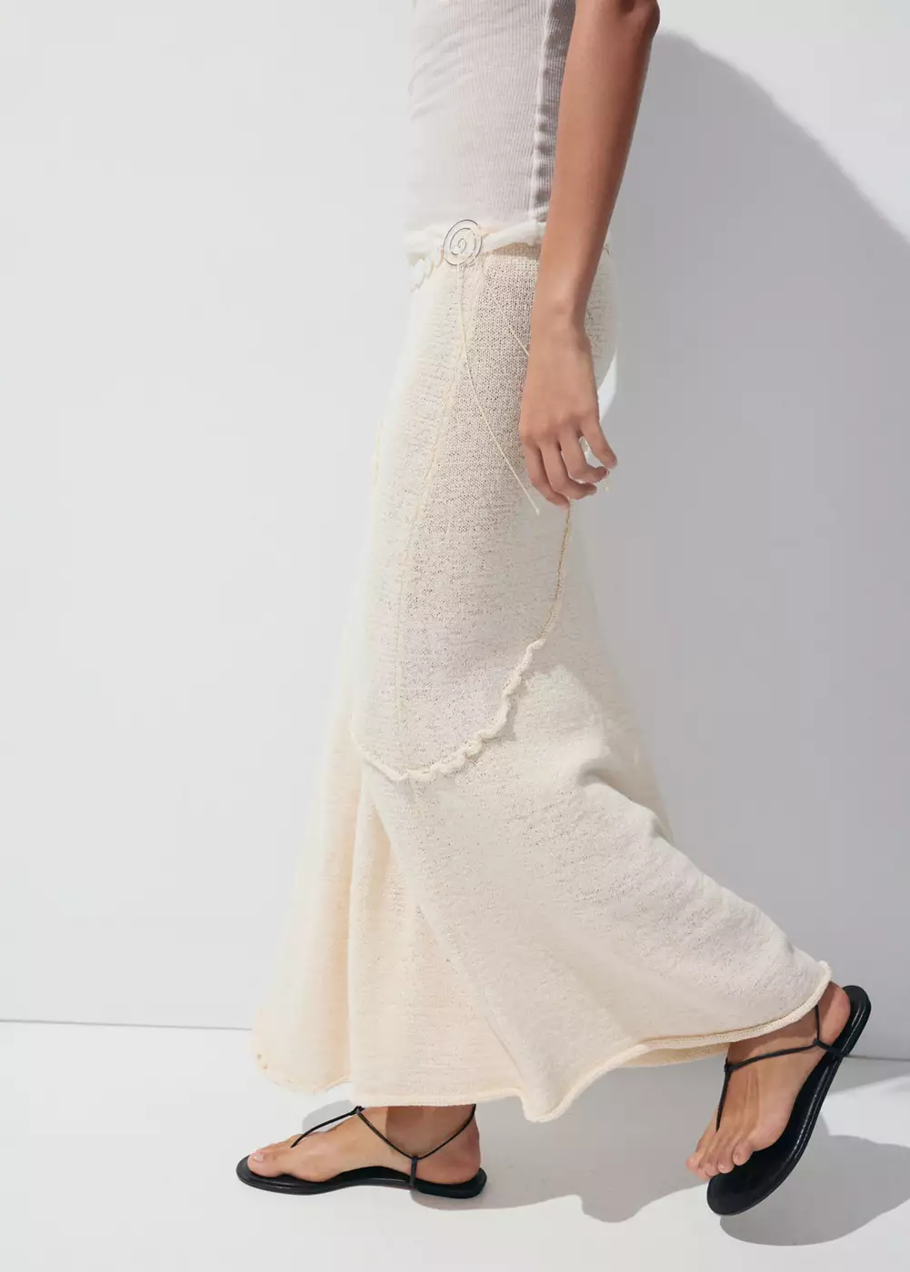 Jupe en maille avec détail de coutures ondulées, MANGO
