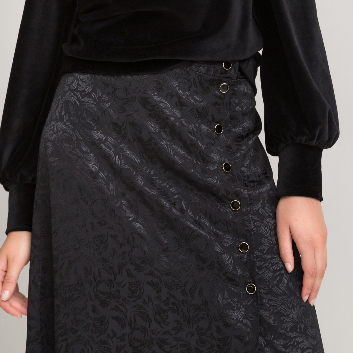 black jacquard midi skirt
