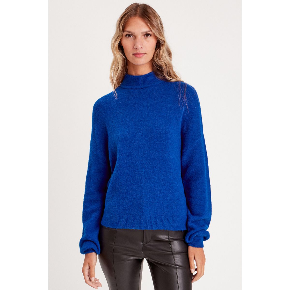 Pull bleu dur discount femme