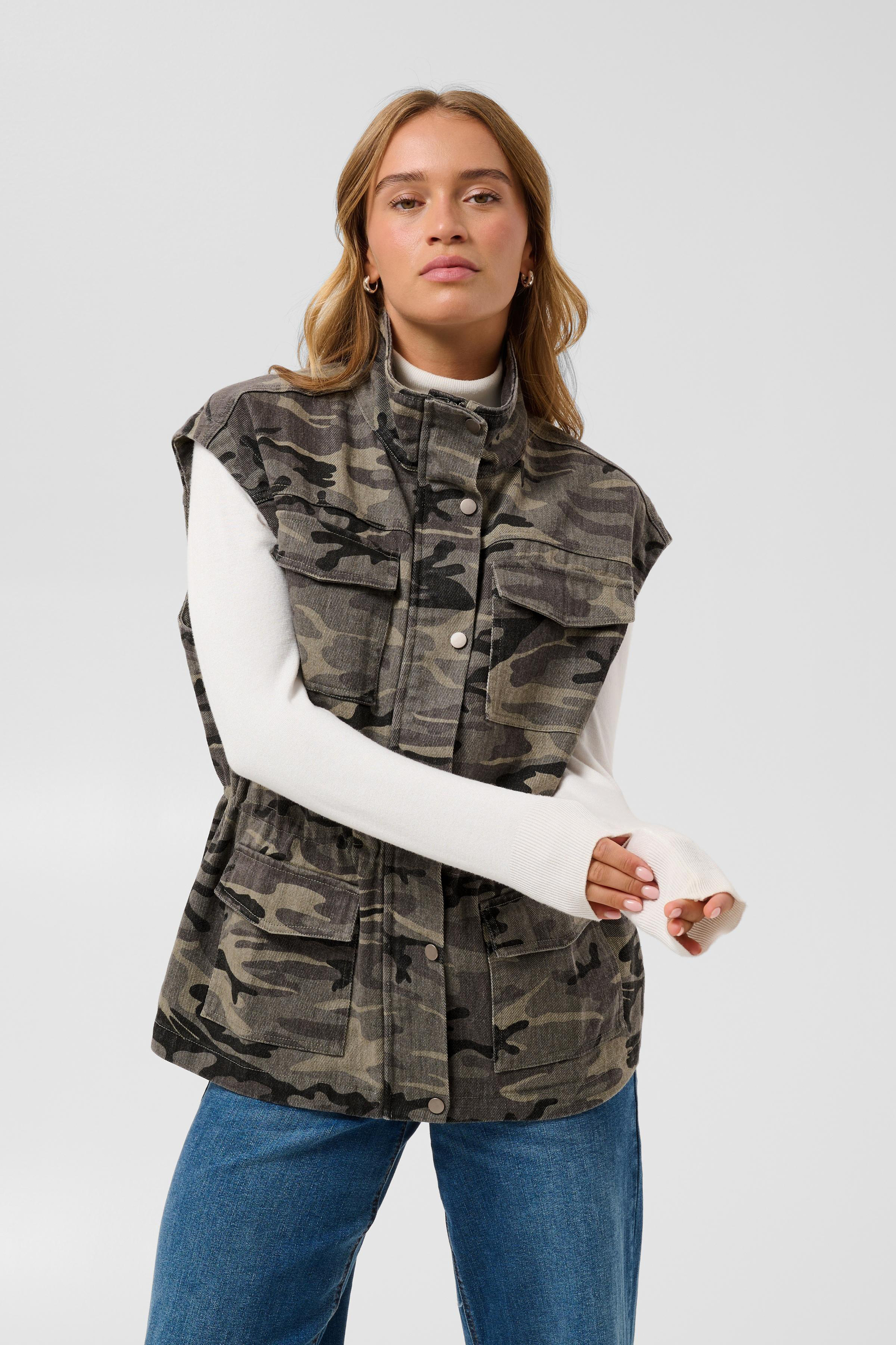 Manteau, KAFFE