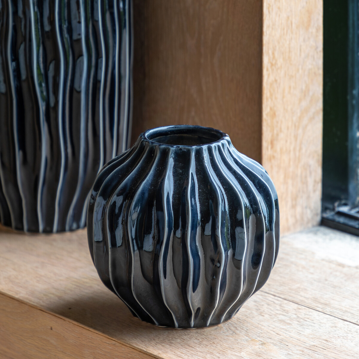 Organic 17cm Ribbed Vase, ÉDITÉ