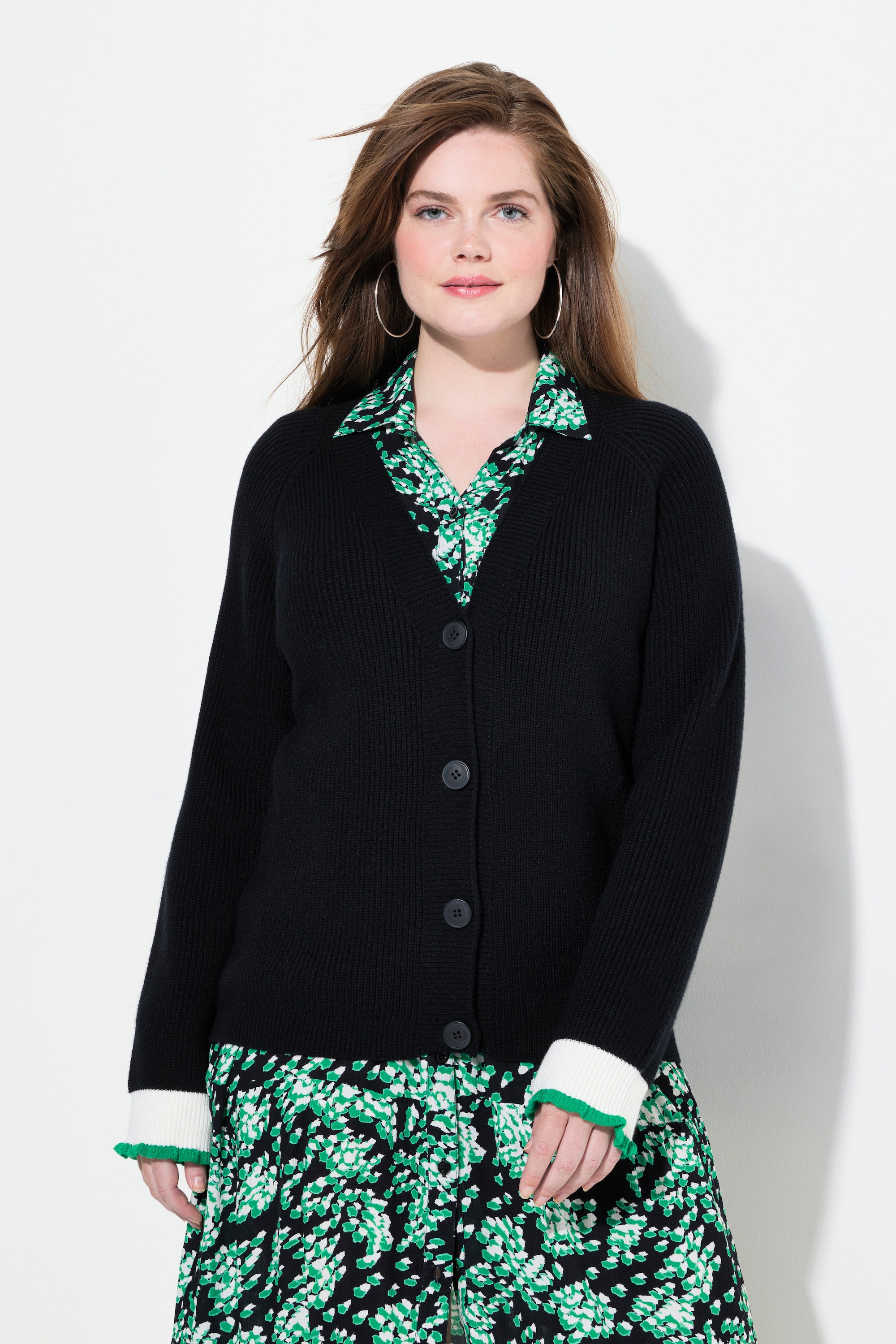 Cardigan col en V, poignets fantaisie, ULLA POPKEN