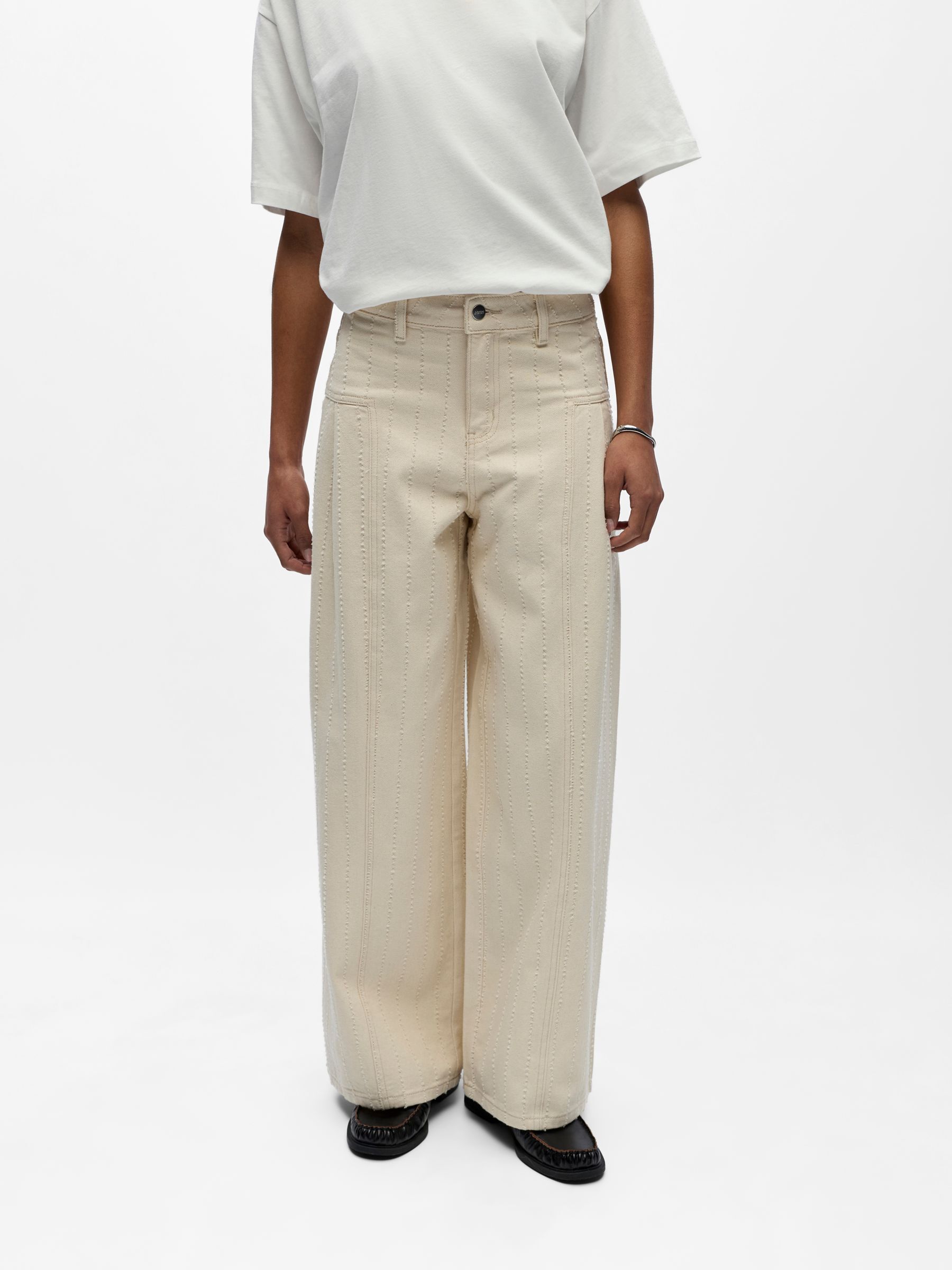 Jean, OBJECT