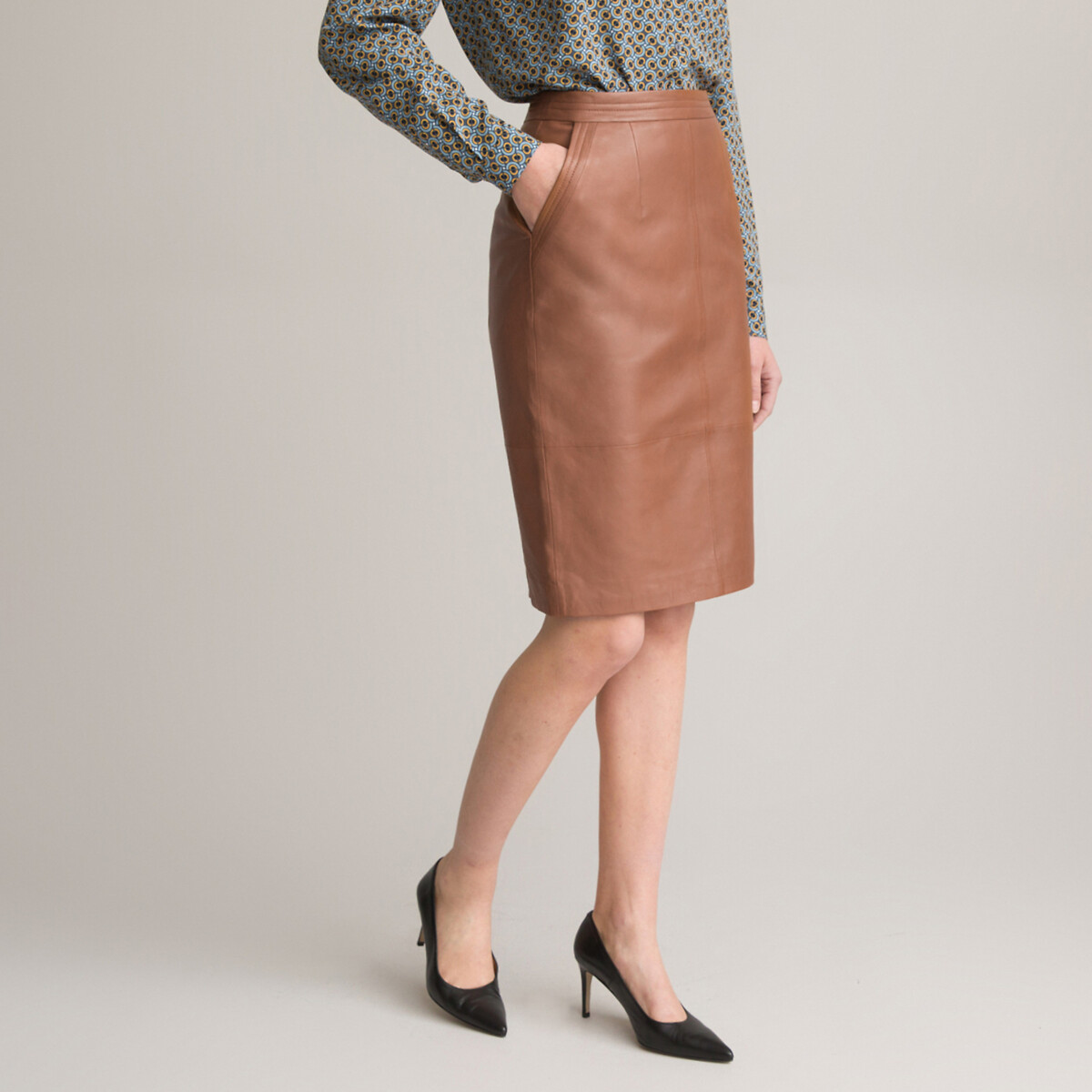 Image of Knee-Length Straight Skirt in Leather