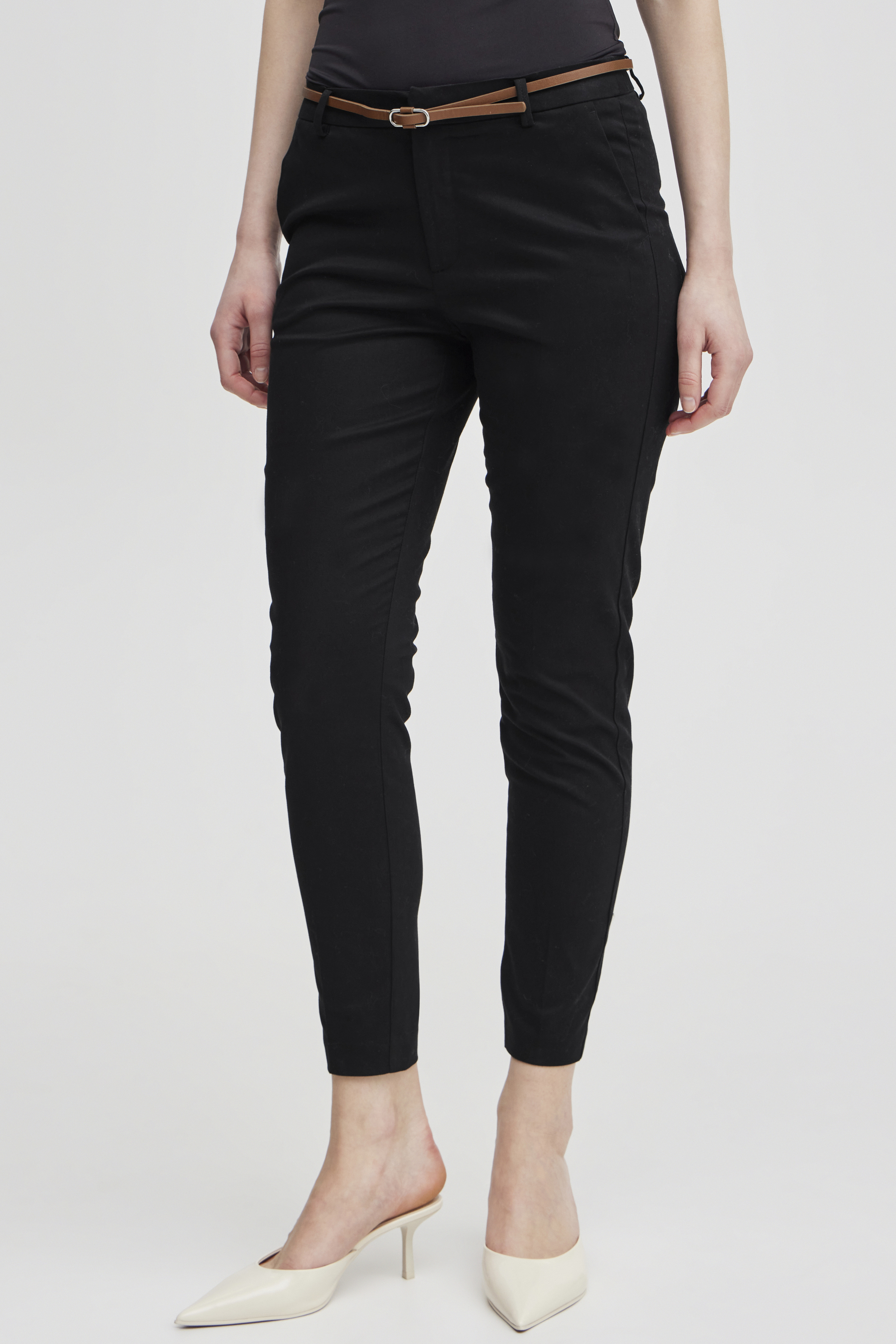 Pantalon tailleur coupe slim à longueur cheville, B.YOUNG