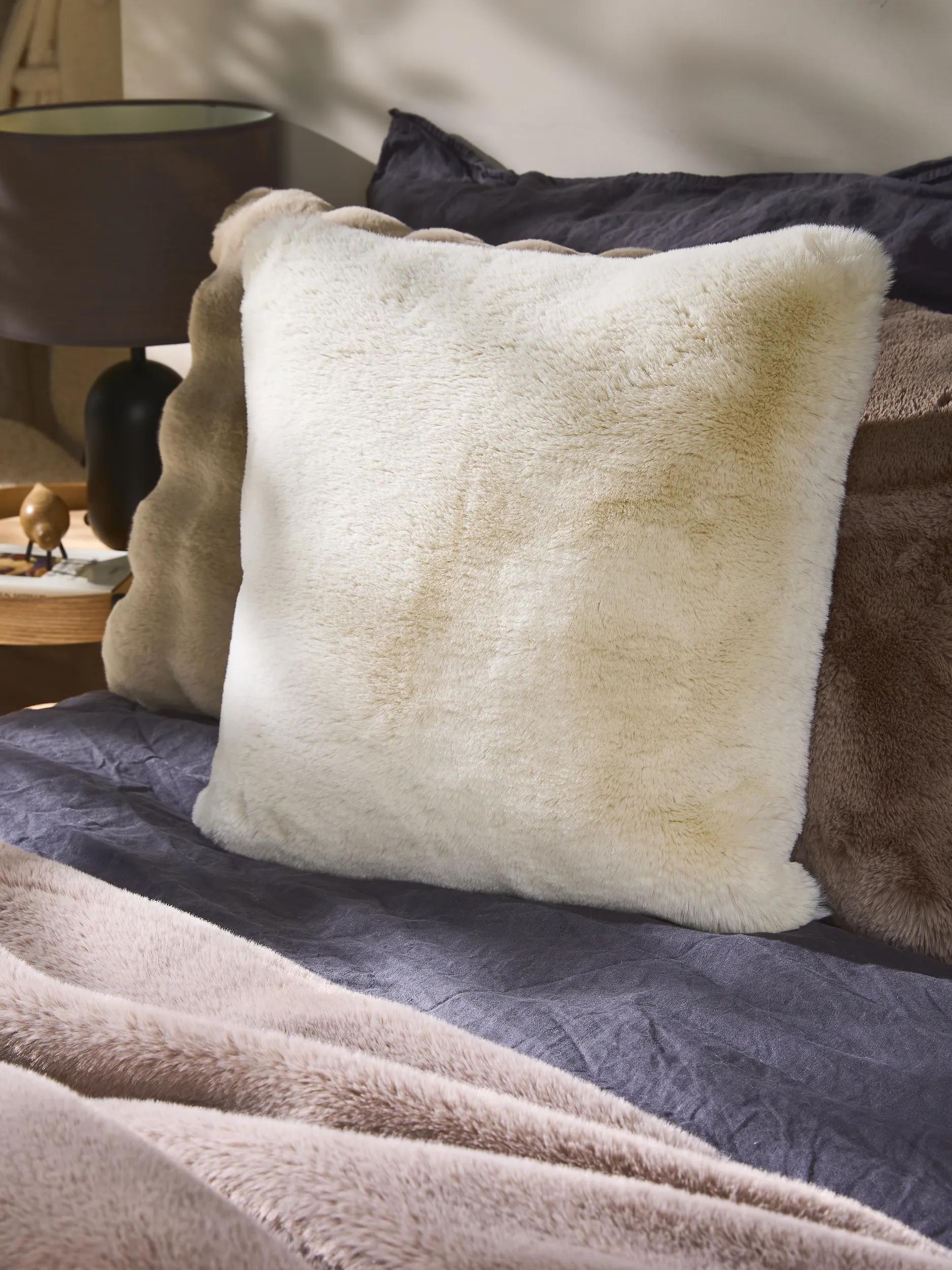 Housse de coussin DAVE, BENUTA 