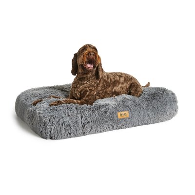 Furry Friends Super Fluffy Recycled Pet Bed SNUG