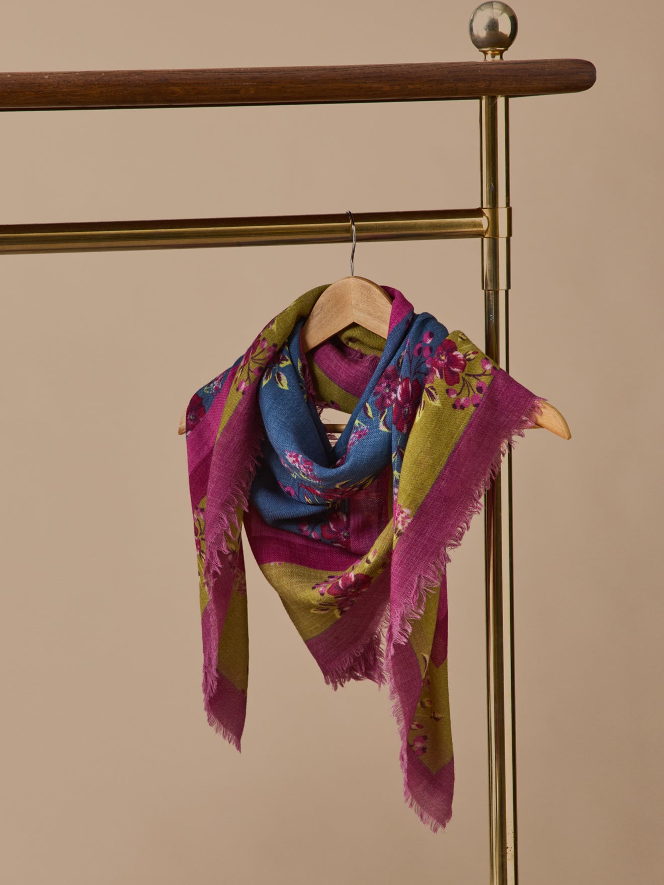 Foulard imprimé en laine, CYRILLUS