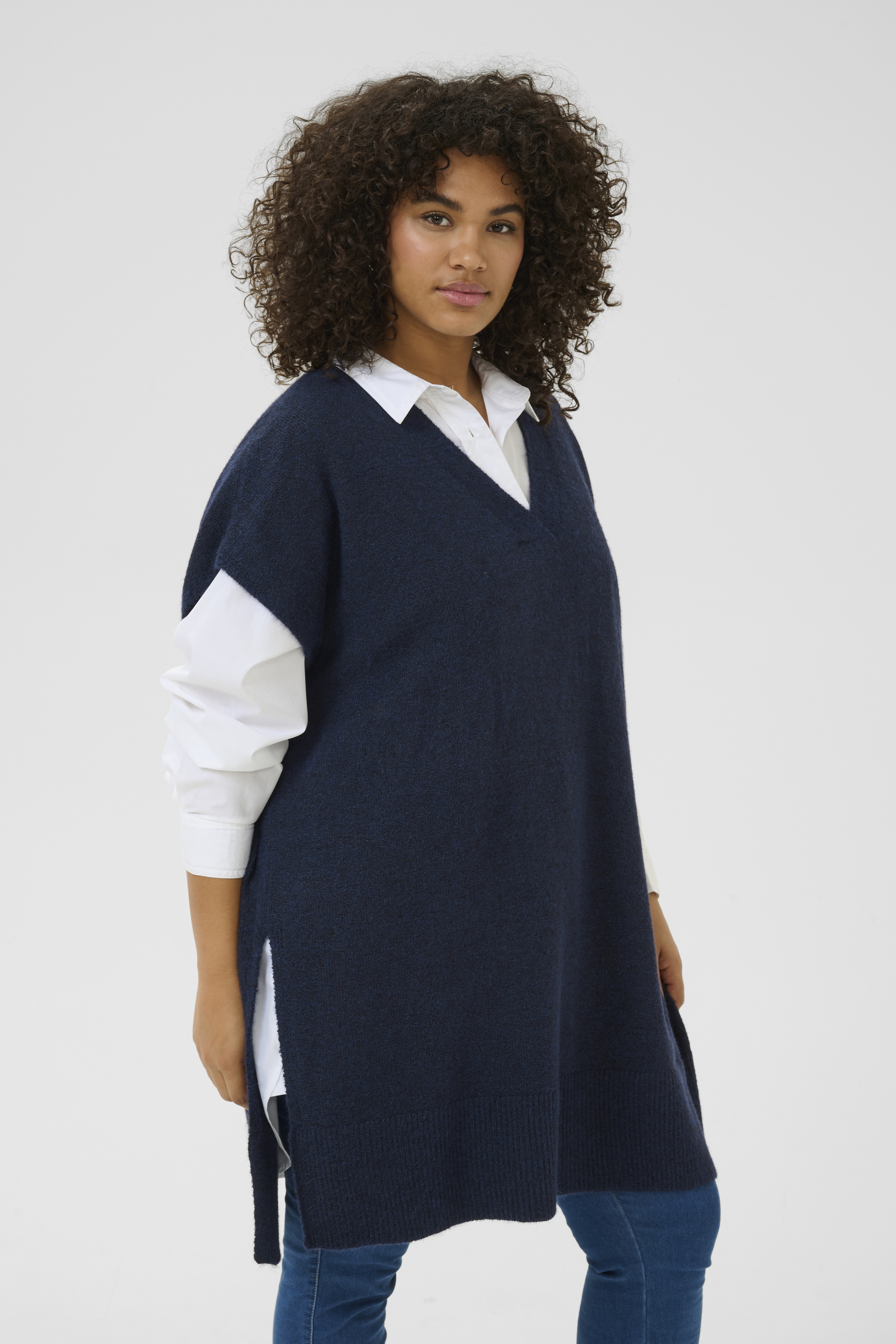 Poncho, KAFFE CURVE