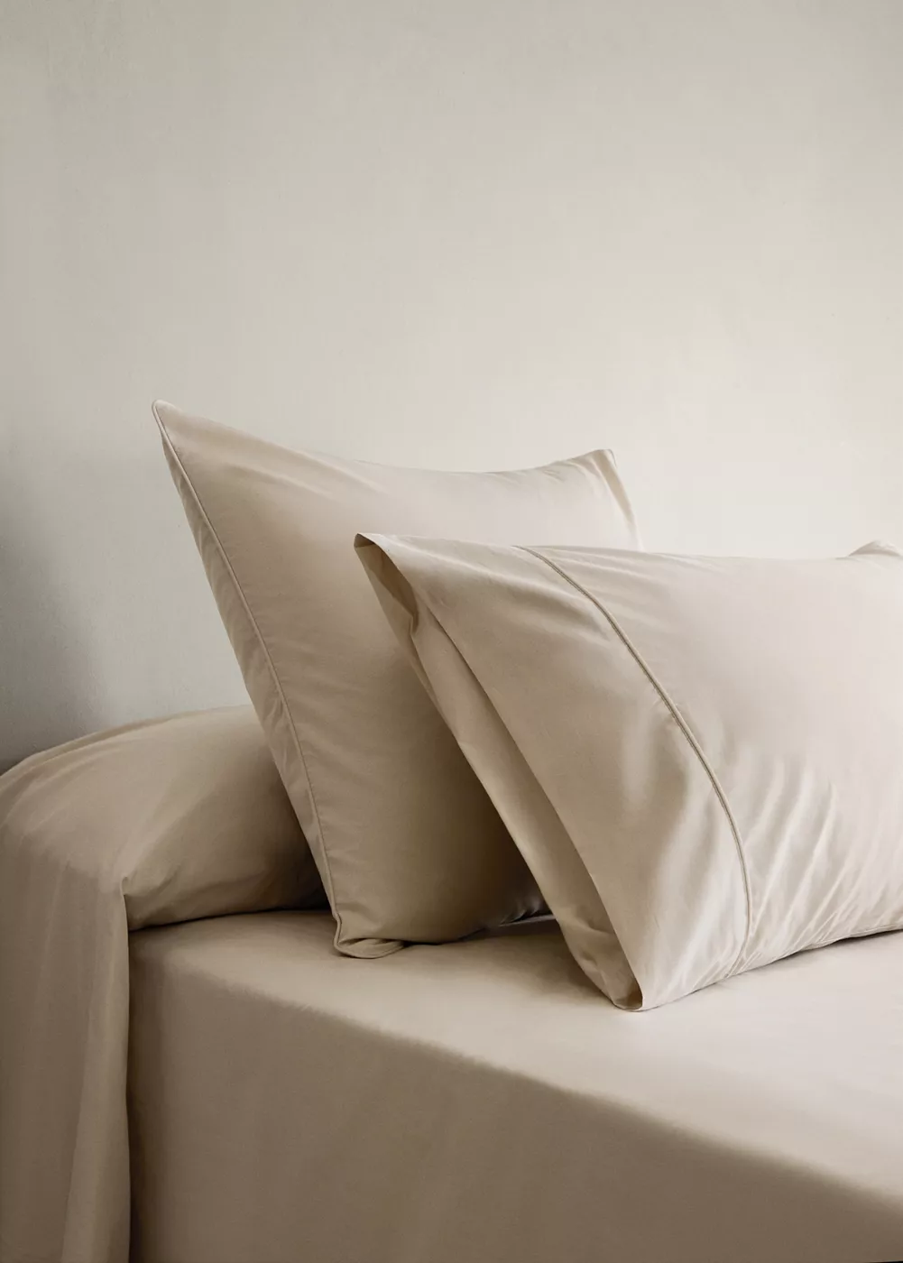 Deux taies d'oreiller percale de coton 500 fils finition passepoilée 50x75 cm, MANGO HOME