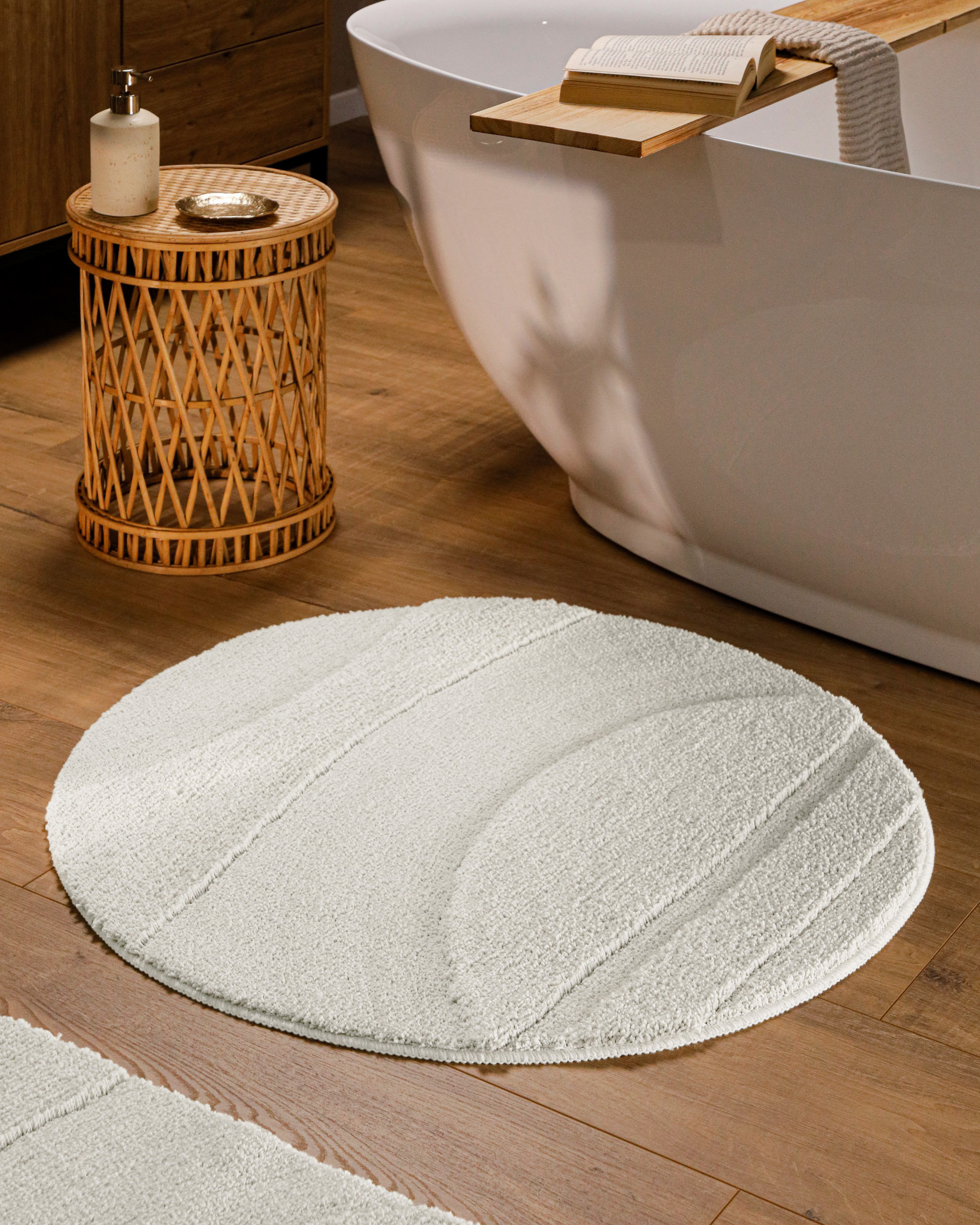 Tapis de bain rond, lignes relief , Marc, WECON HOME