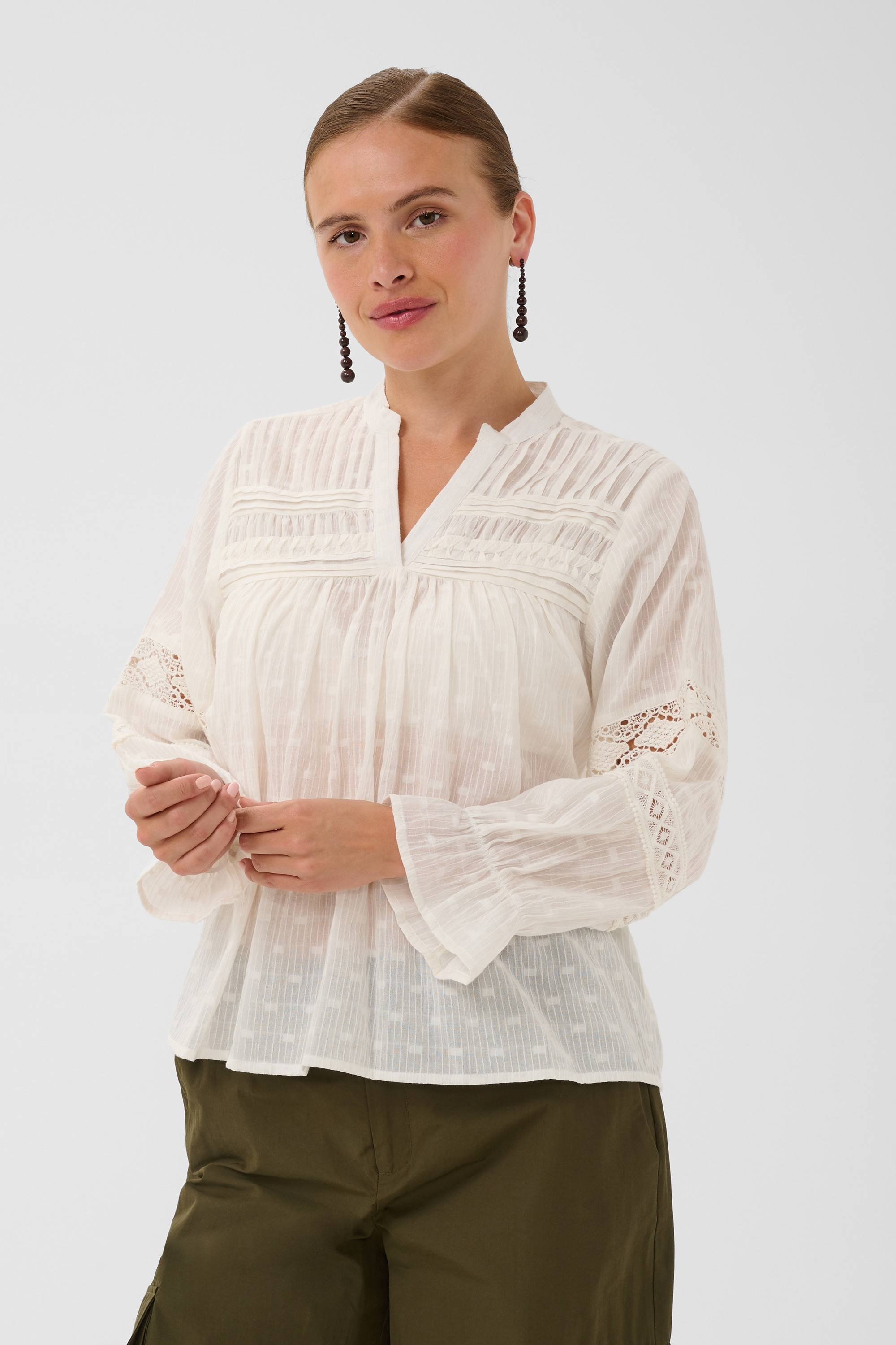 Chemise à manches longues, CULTURE