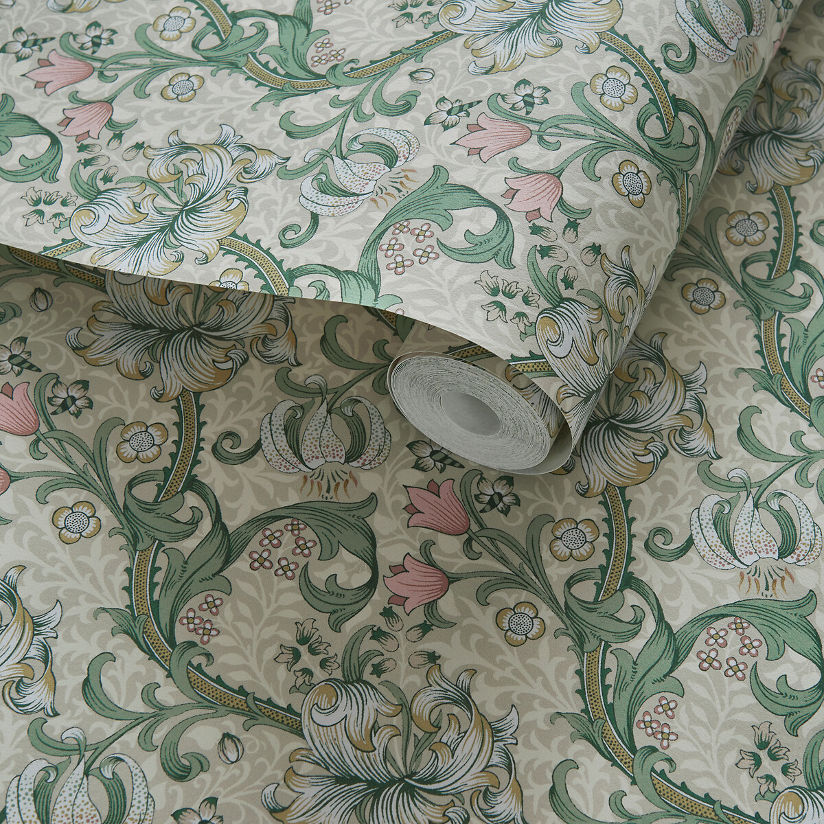 Golden Lily Linen/Blush Wallpaper, WILLIAM MORRIS BY CLARKE & CLARKE