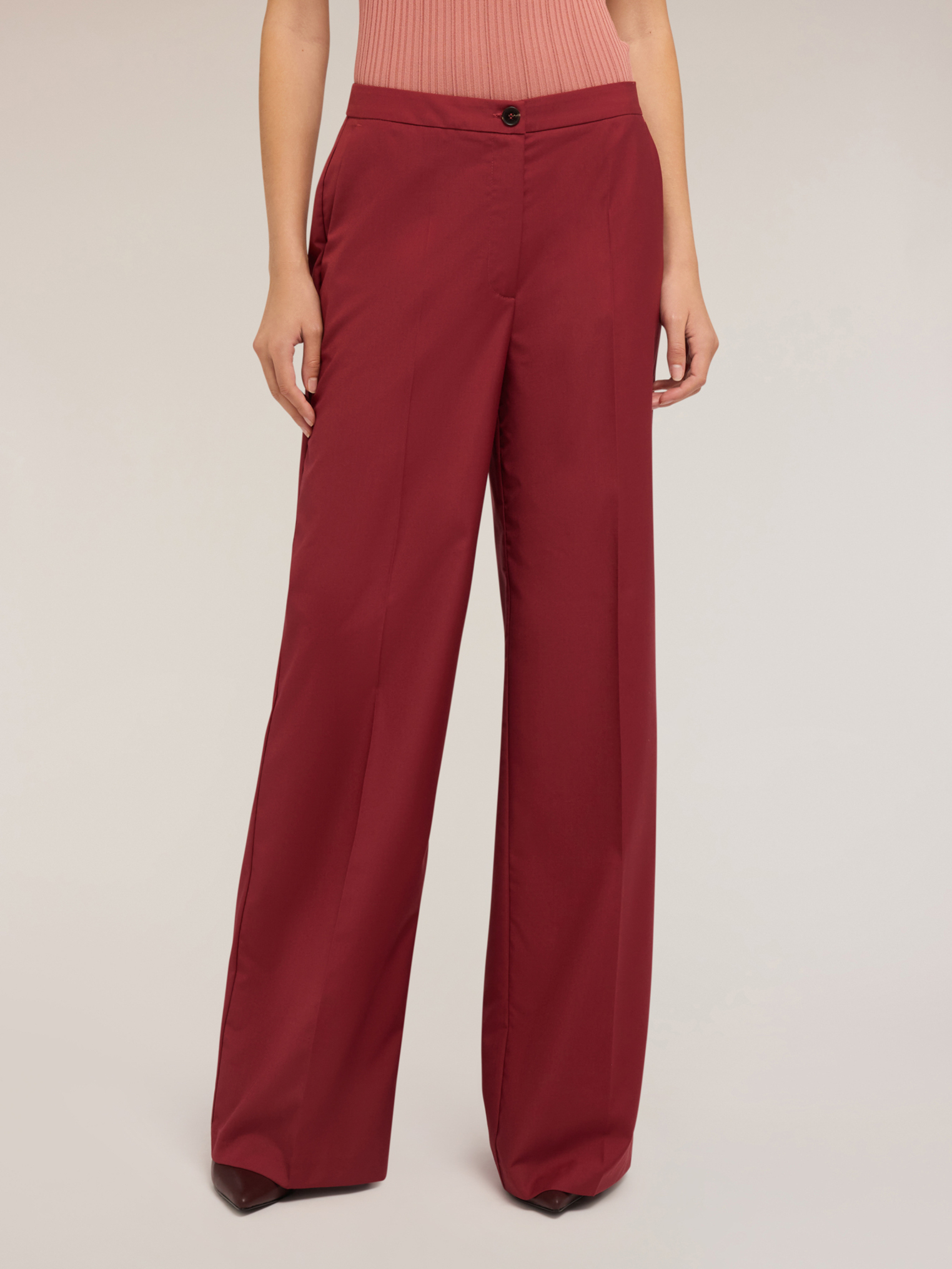 Pantalon large, MOTIVI