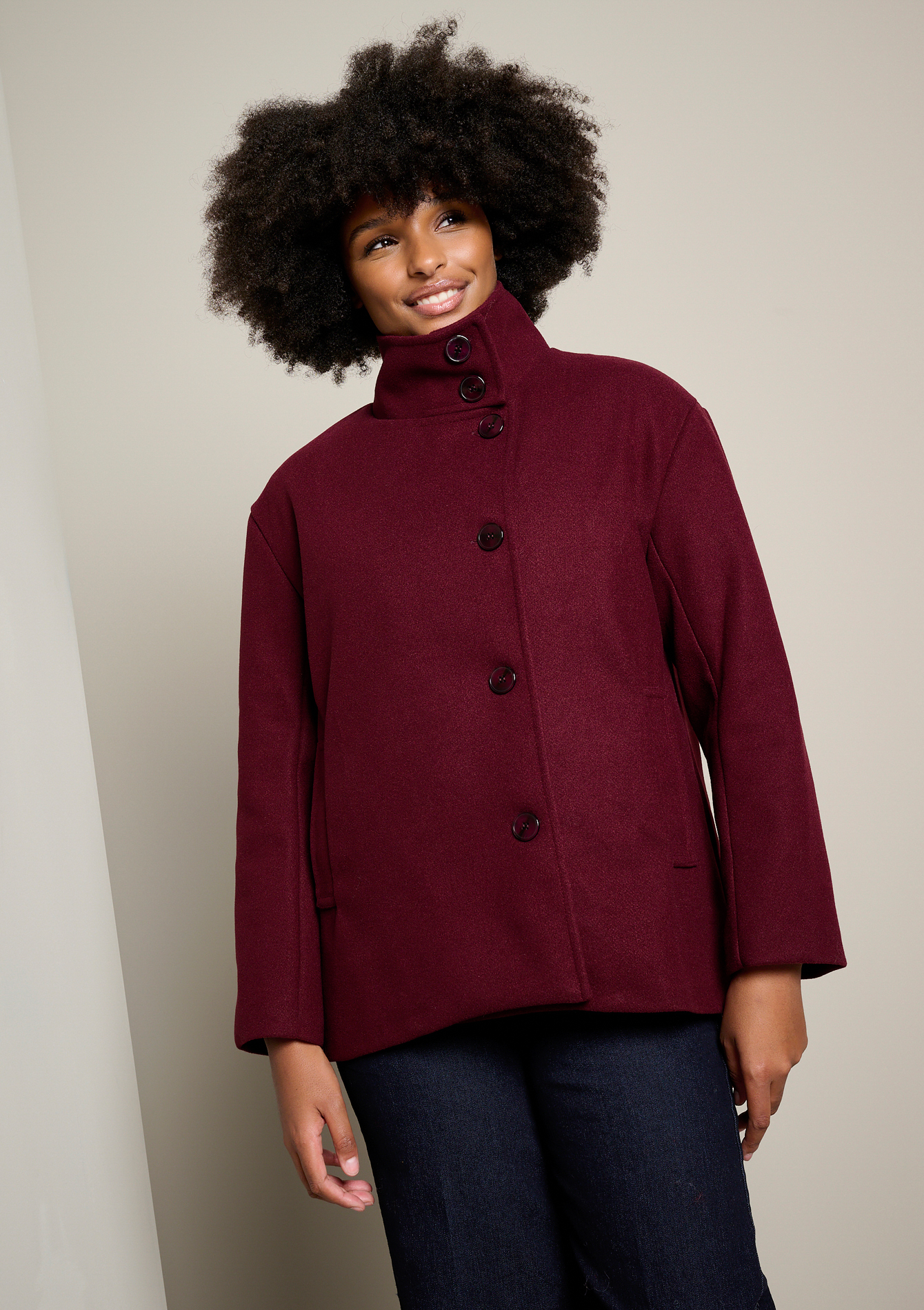 Manteau court col montant, LOLALIZA
