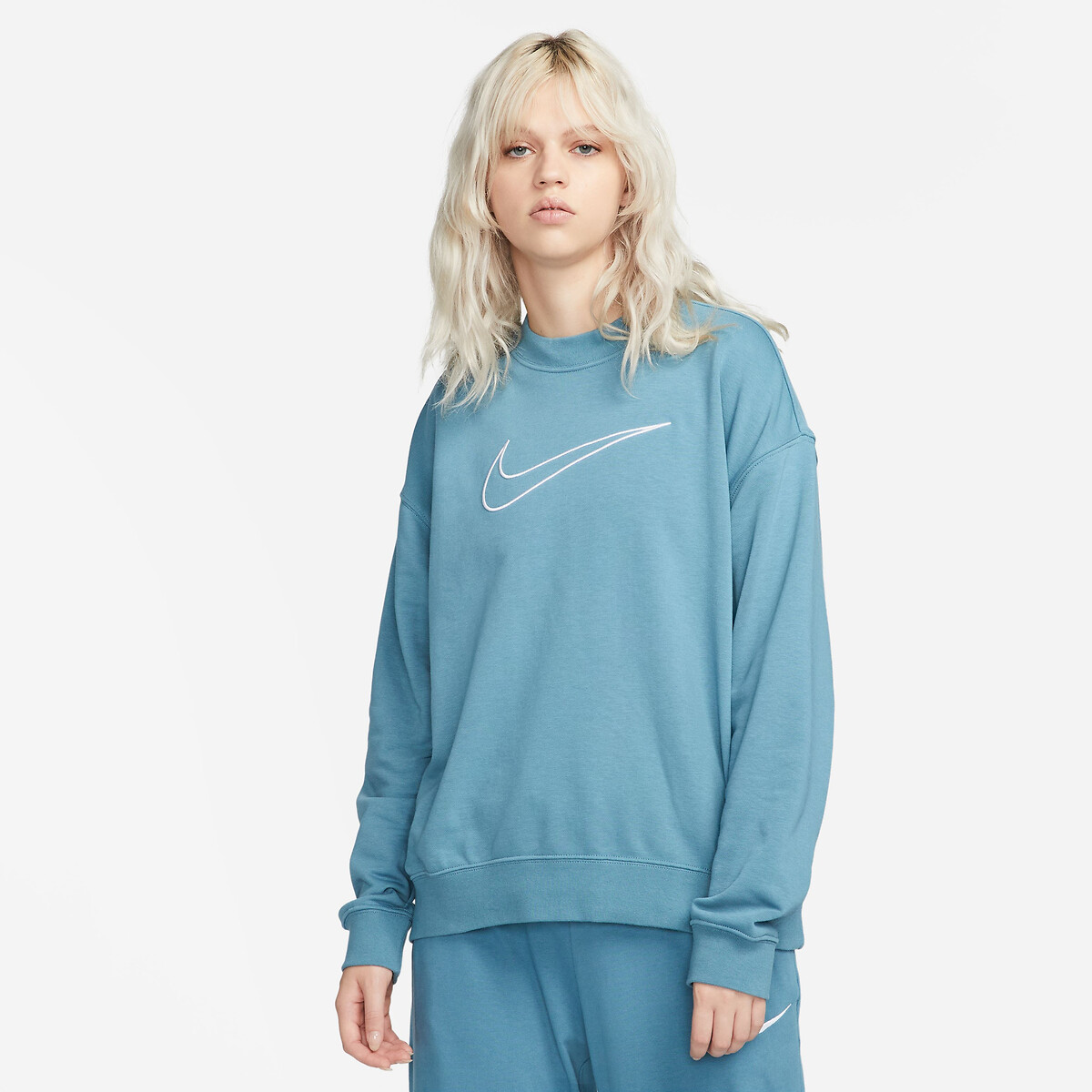 Light blue nike clearance pullover