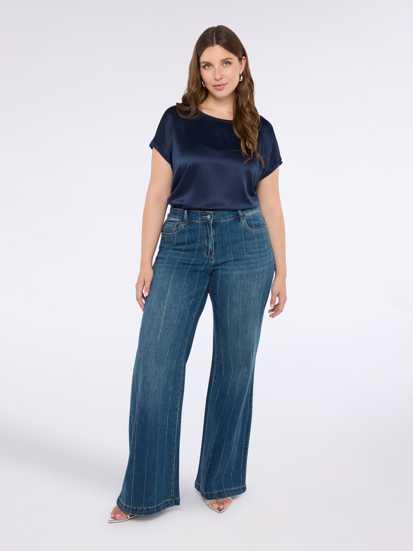 T-shirt à encolure ronde et manches courtes kimono, devant en satin fluide, dos en jersey de viscose, FIORELLA RUBINO