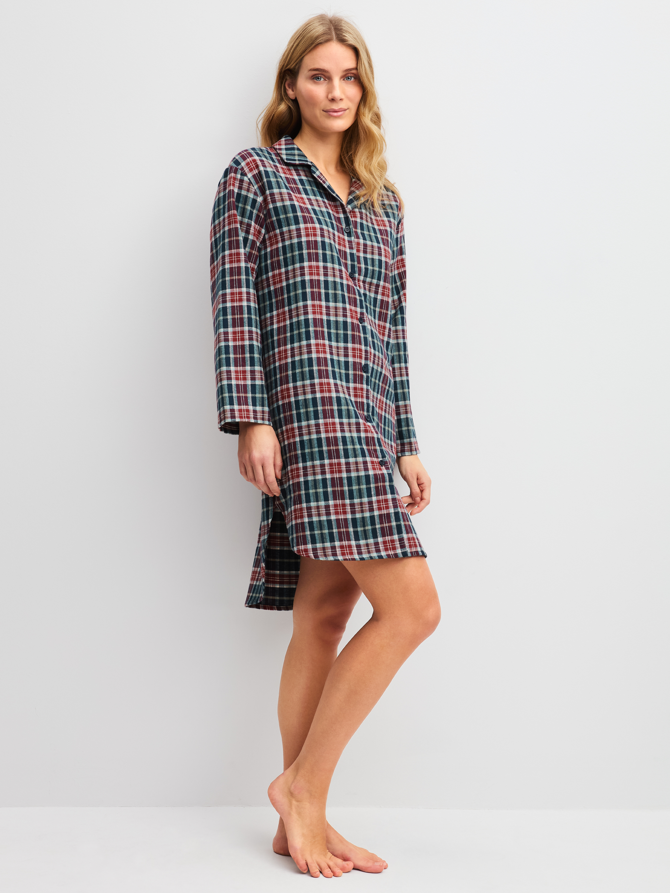 Chemise de nuit en flanelle, longueur 95 cm manches longues Coton HOLIDAY DREAMS, CALIDA