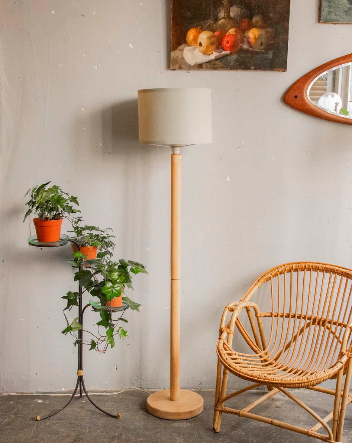 Lampadaire en bois aux lignes épurées Julien N°375 - Bon état, DEBONGOUT