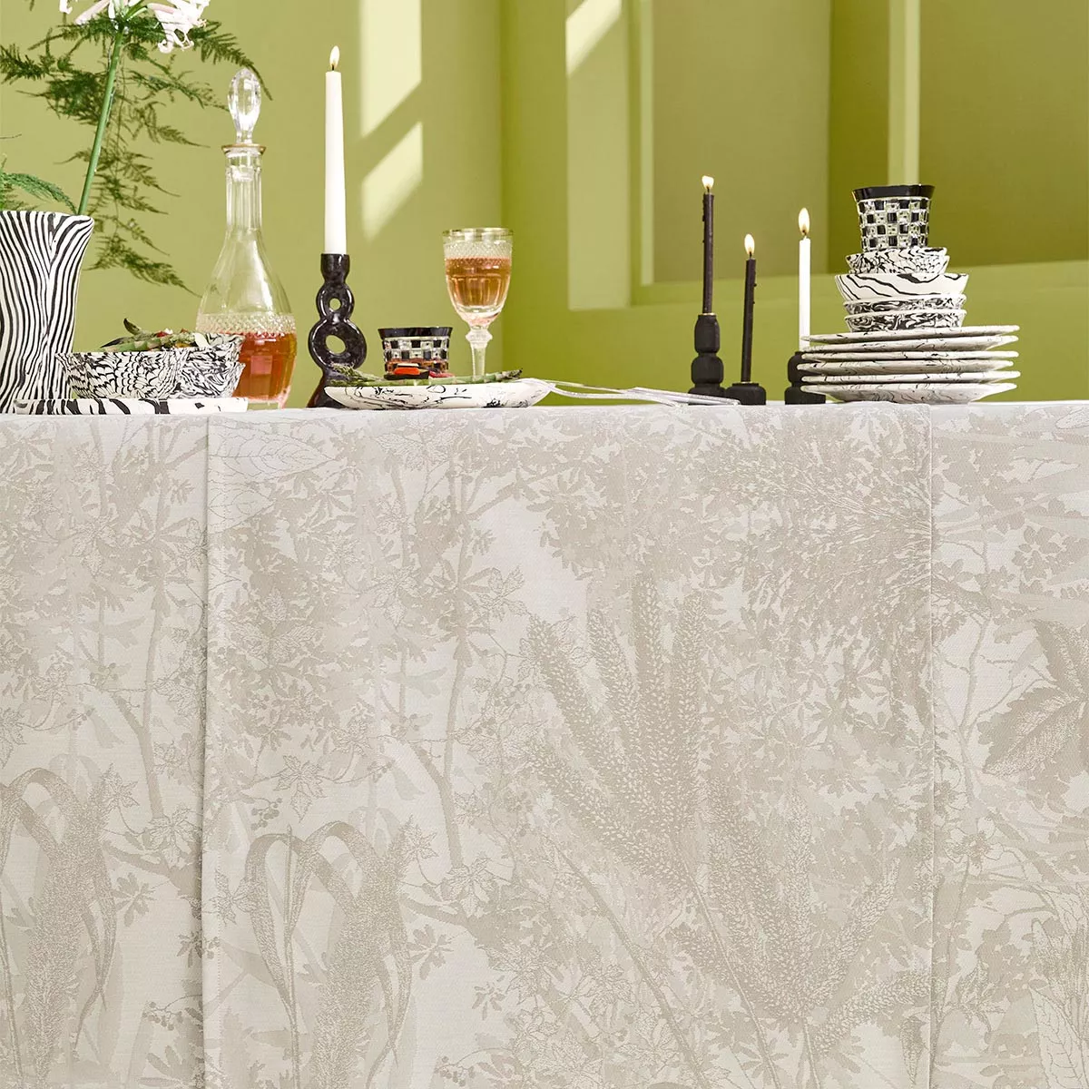 Chemin de table pur coton MILLE ESPRIT JARDINS, GARNIER THIEBAUT
