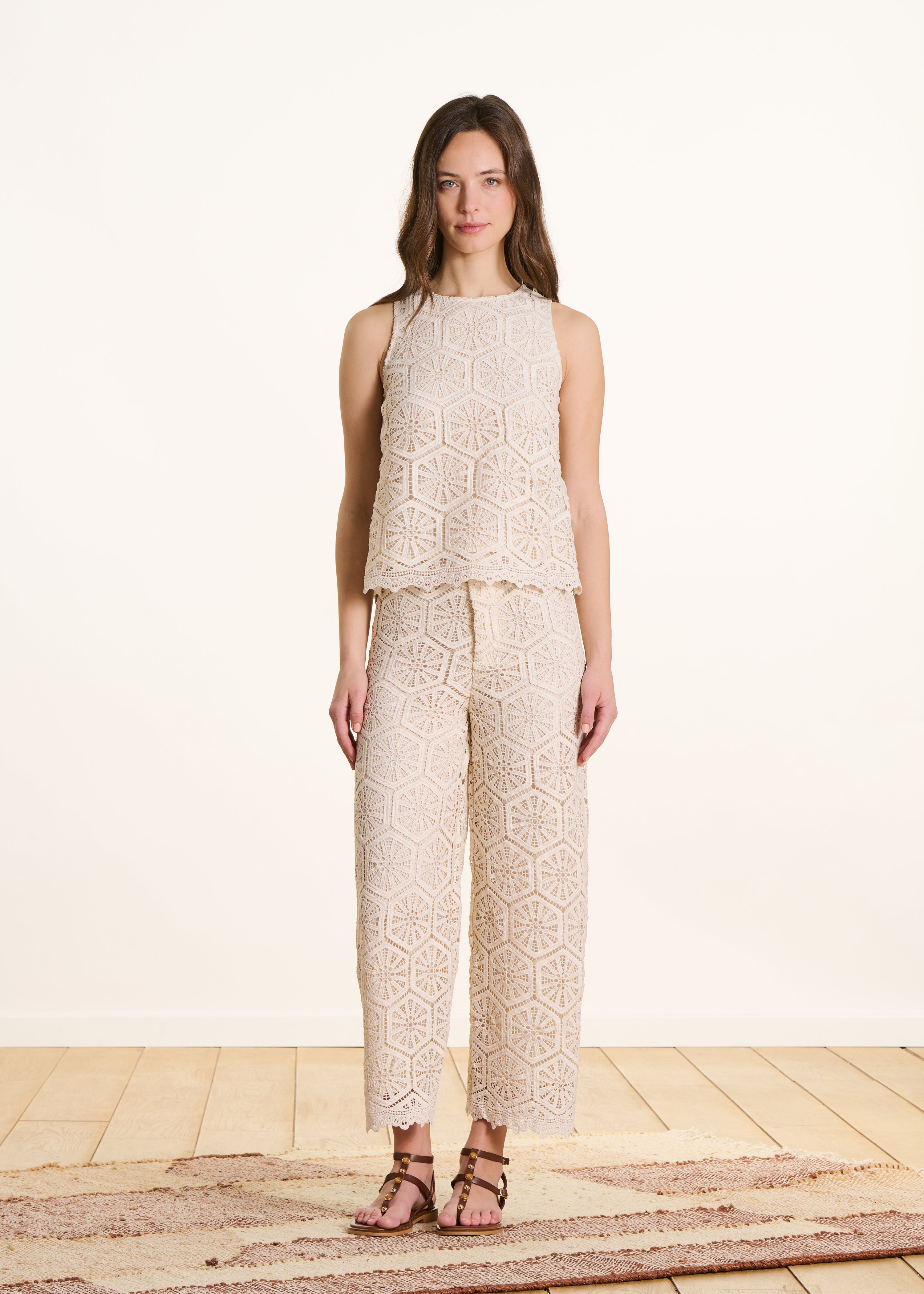 Pantalon droit en dentelle taille haute, LA FEE MARABOUTEE