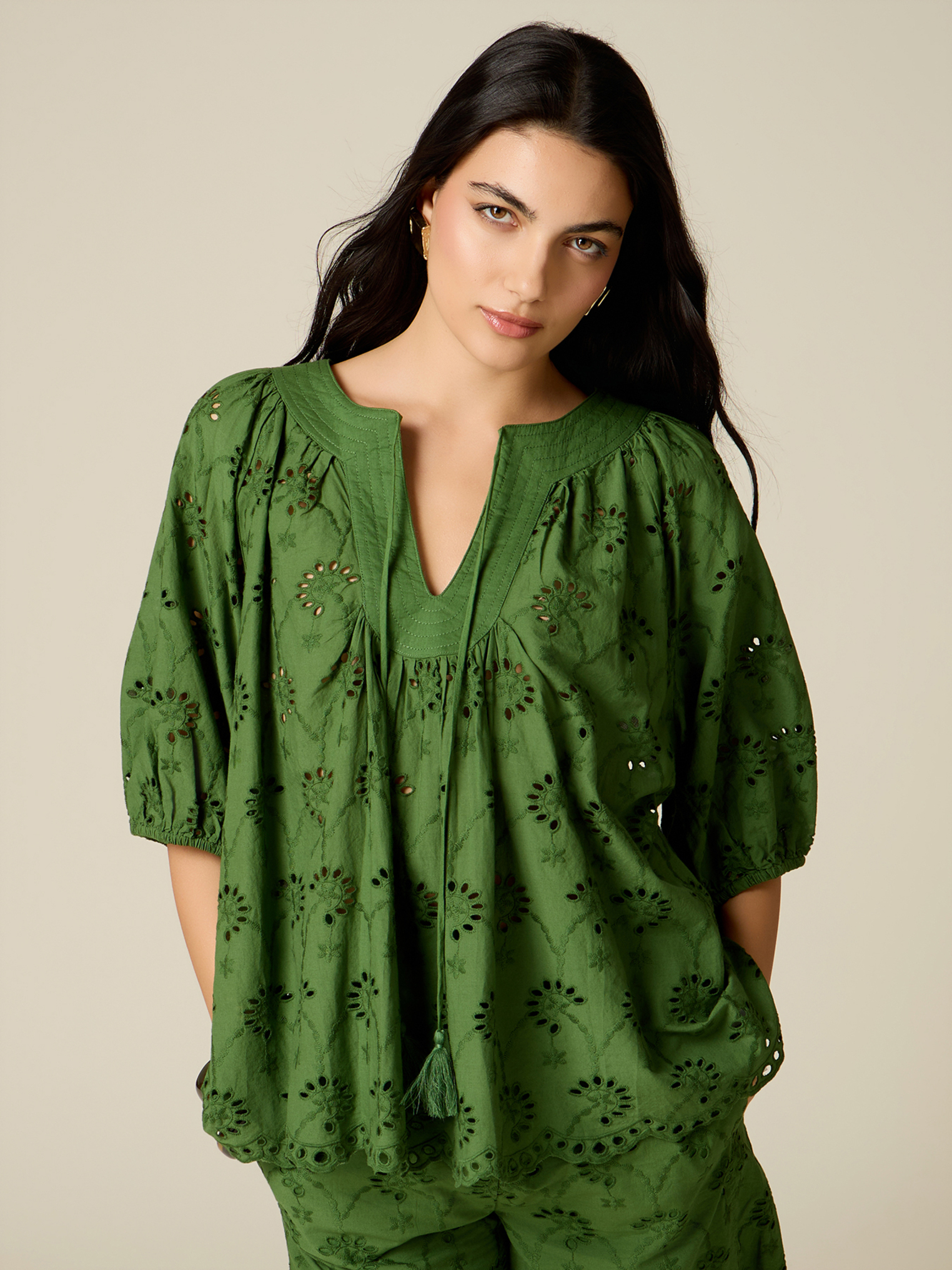 Blouse en broderie anglaise, OLTRE