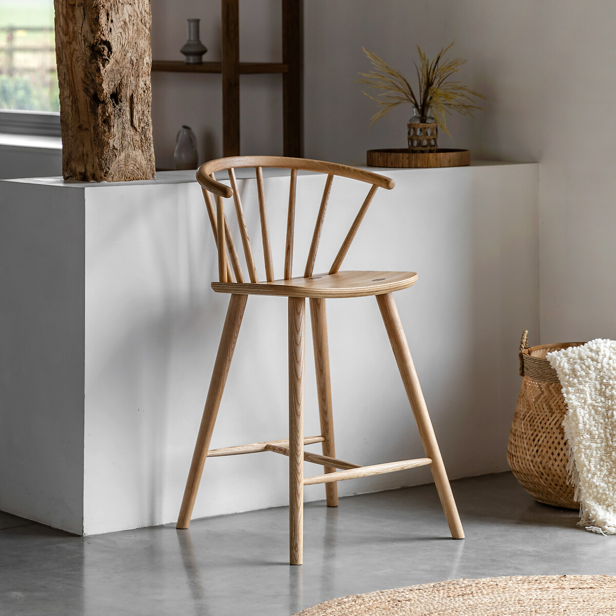 Fallon Oak Round Spindle Barstool, ÉDITÉ