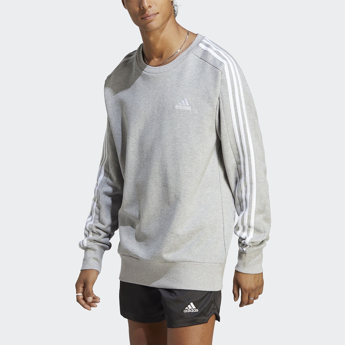 Sweat adidas bande sur les outlet manches