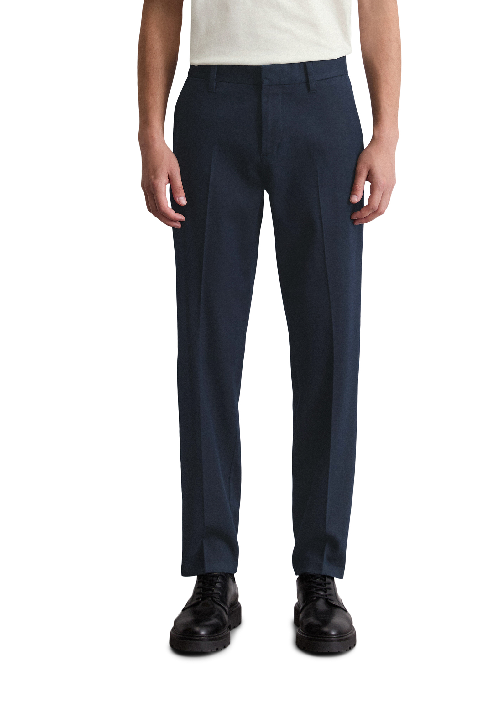 Chino modèle Osby conique en coton bio mélangé avec du TENCEL™Lyocell, MARC O'POLO