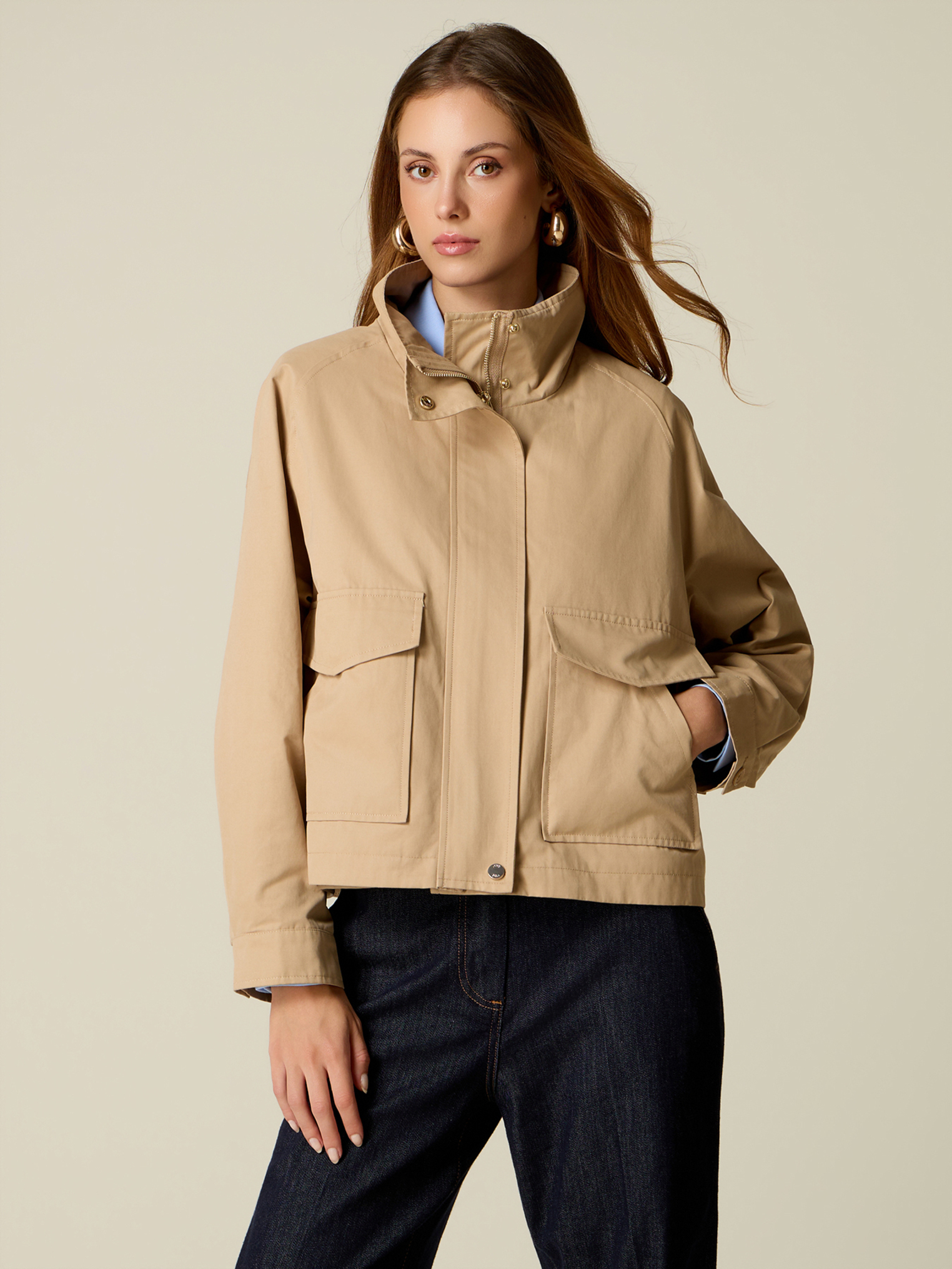 Blouson, OLTRE