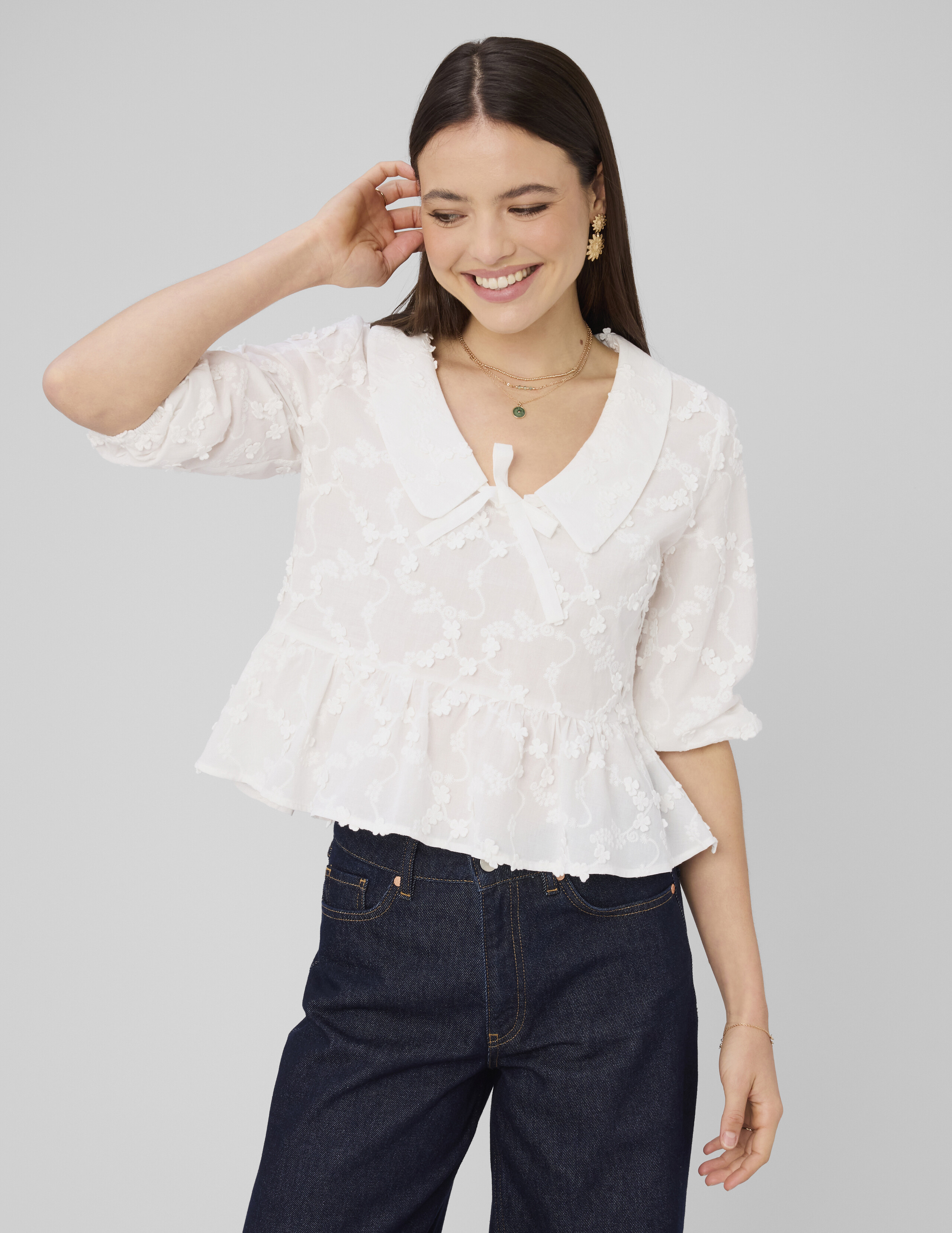 Blouse à nouer en broderies 3d, BZB
