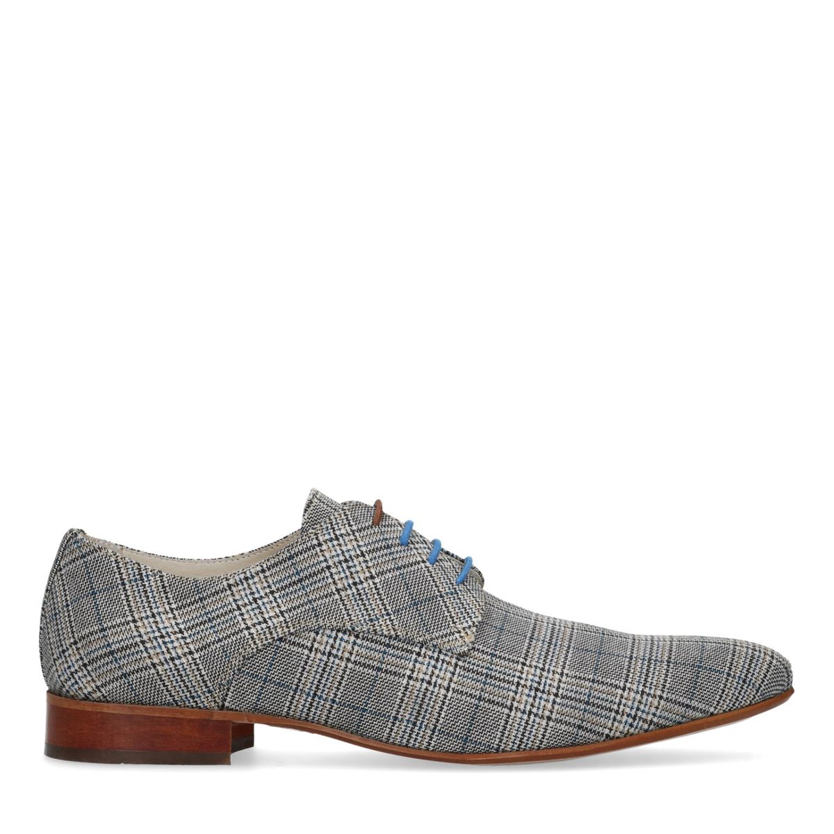 chaussures colisée de sacha