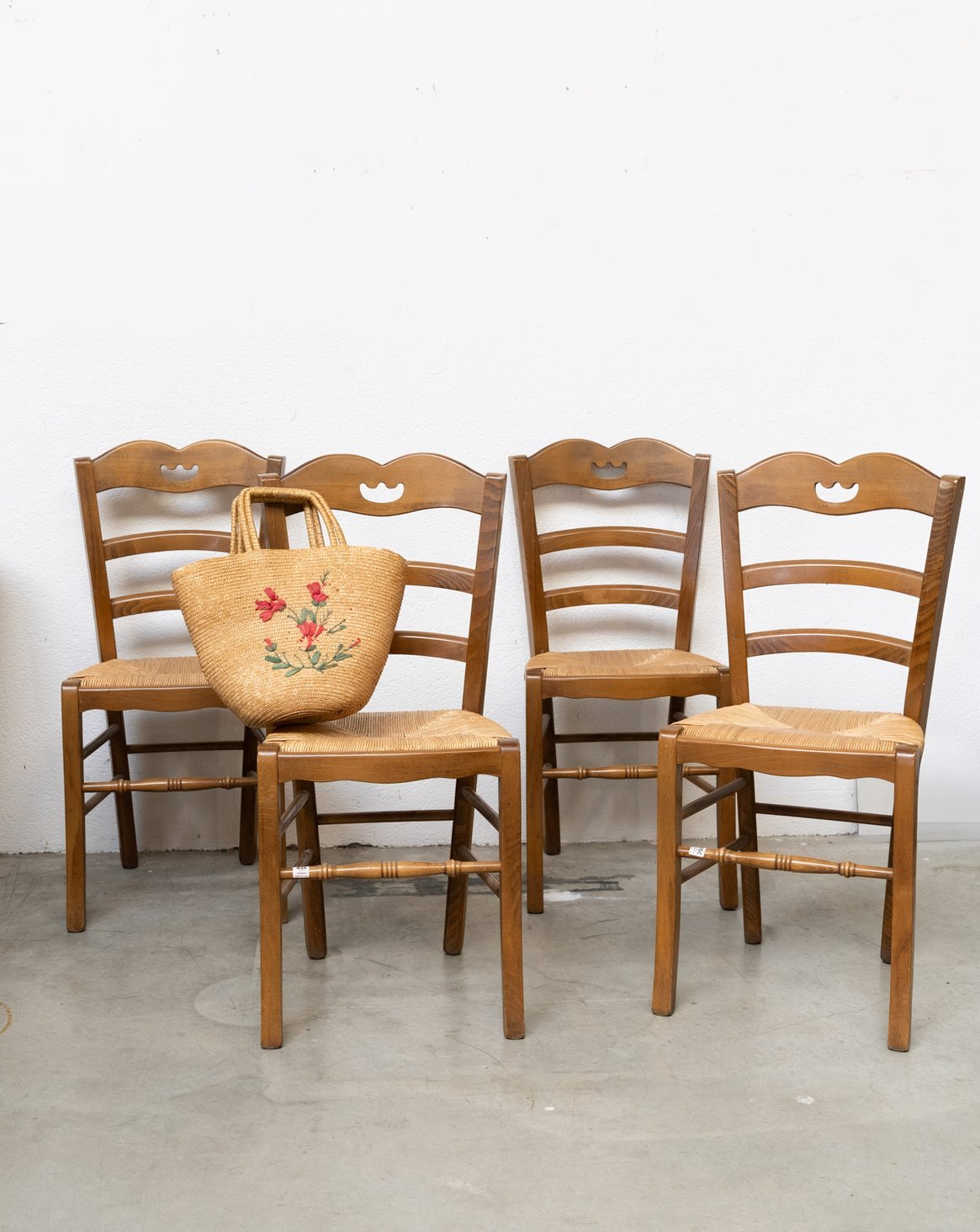 Paire de chaises en bois et paille Claude N°1723 - Bon état, DEBONGOUT