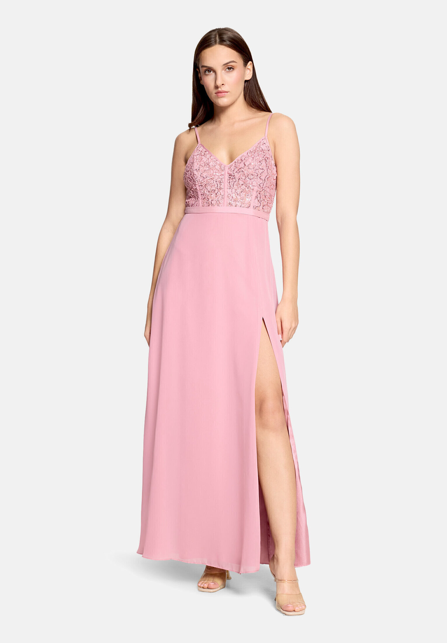 Robe de soirée à broderies, VERA MONT