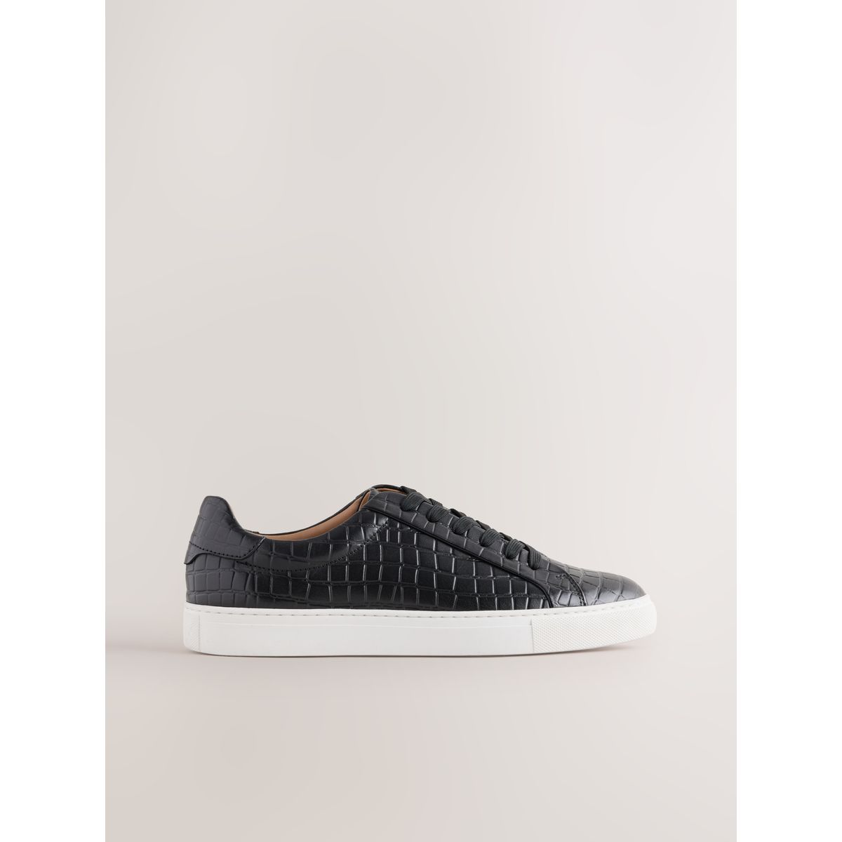 Baskets effet croco en relief longline, NEXT