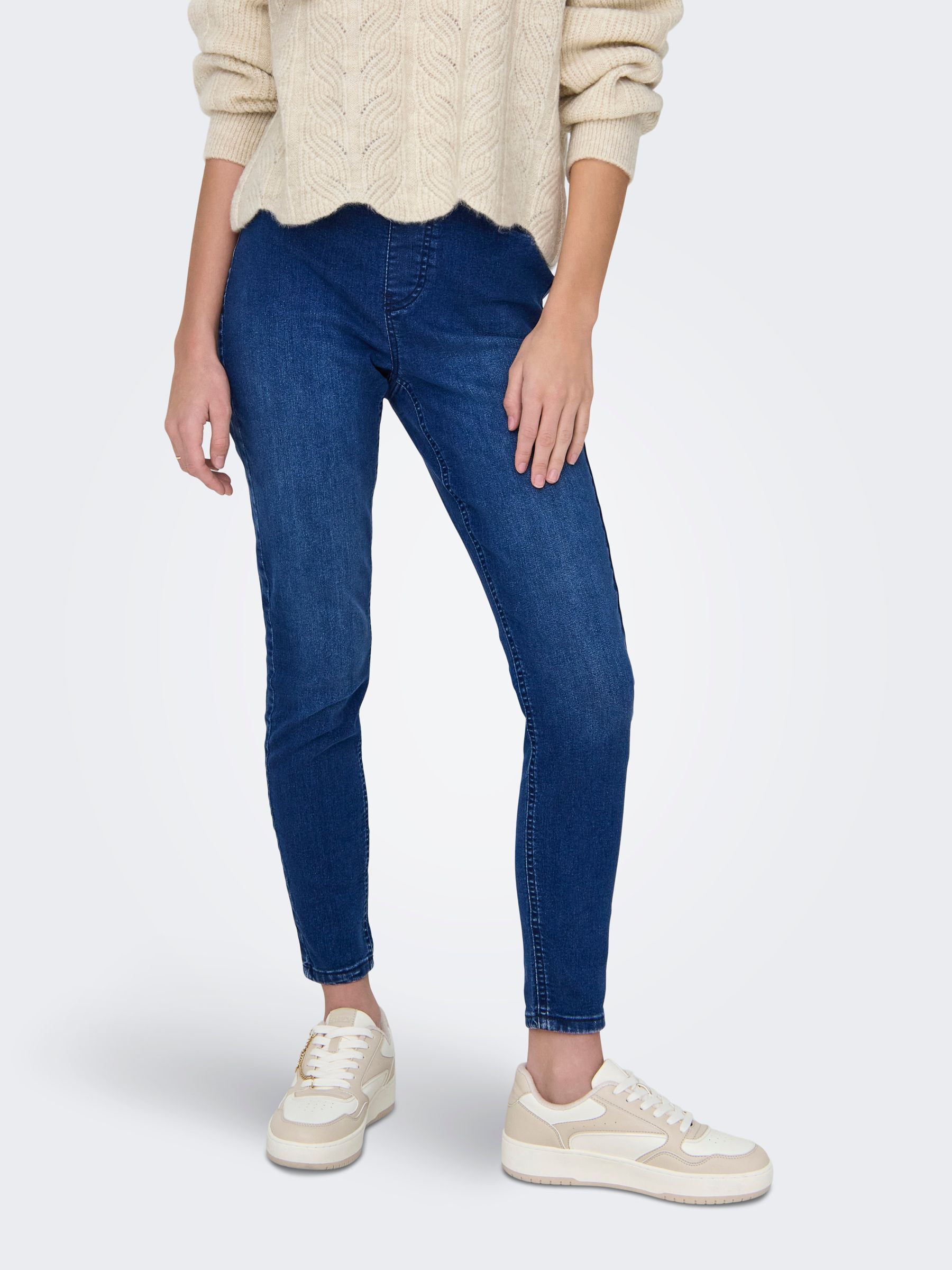 Jean Skinny, JDY