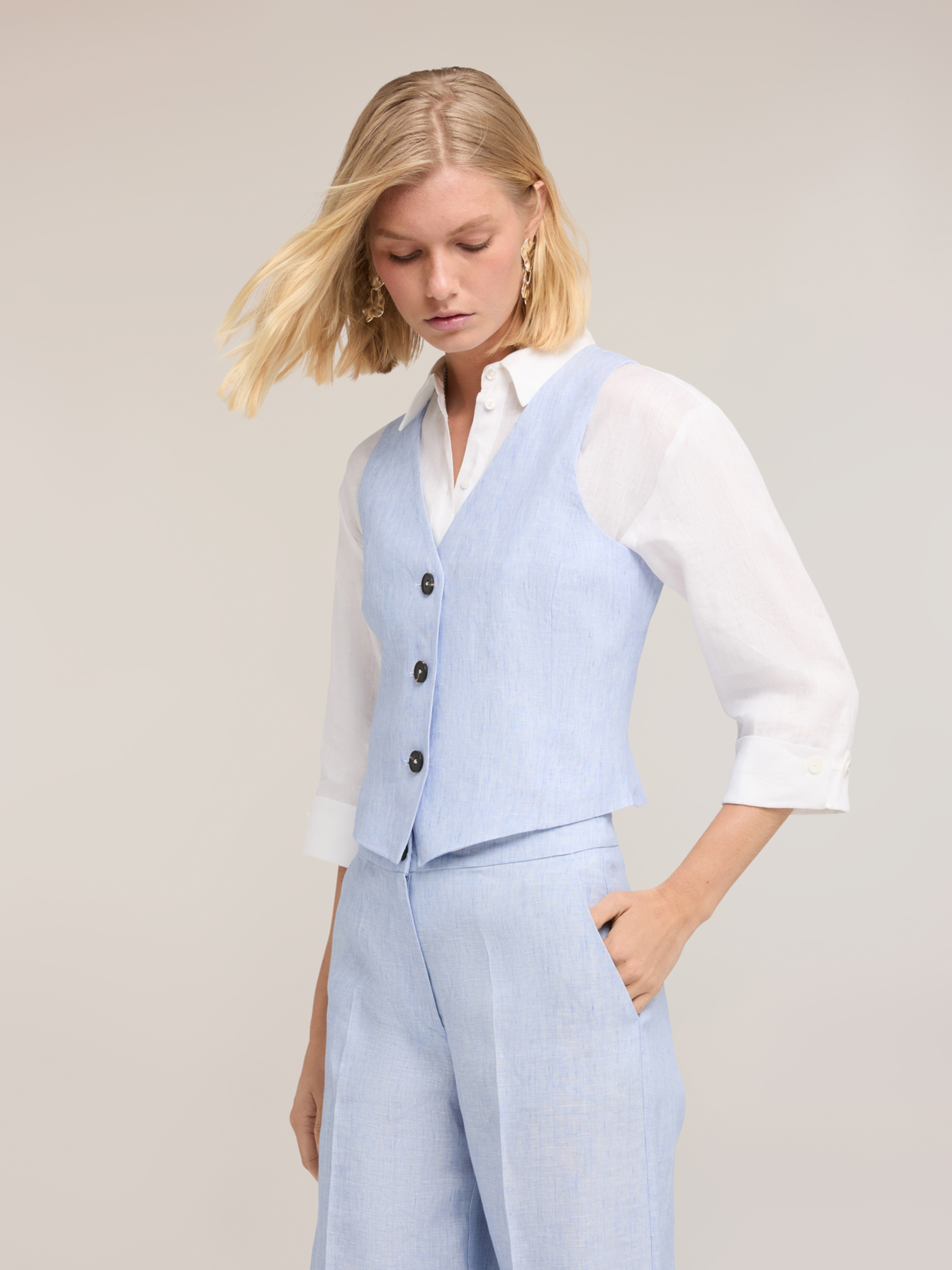 Gilet de tailleur, MOTIVI