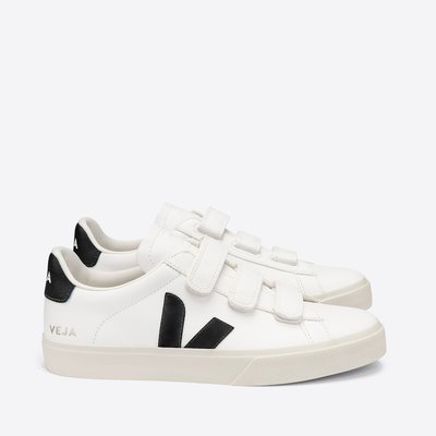 Recife Chrome Free Flatform Trainers in Leather with Touch 'n' Close Fastening VEJA