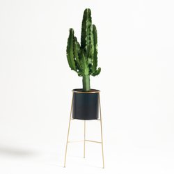 Vaso com suporte INAYA em metal e latão