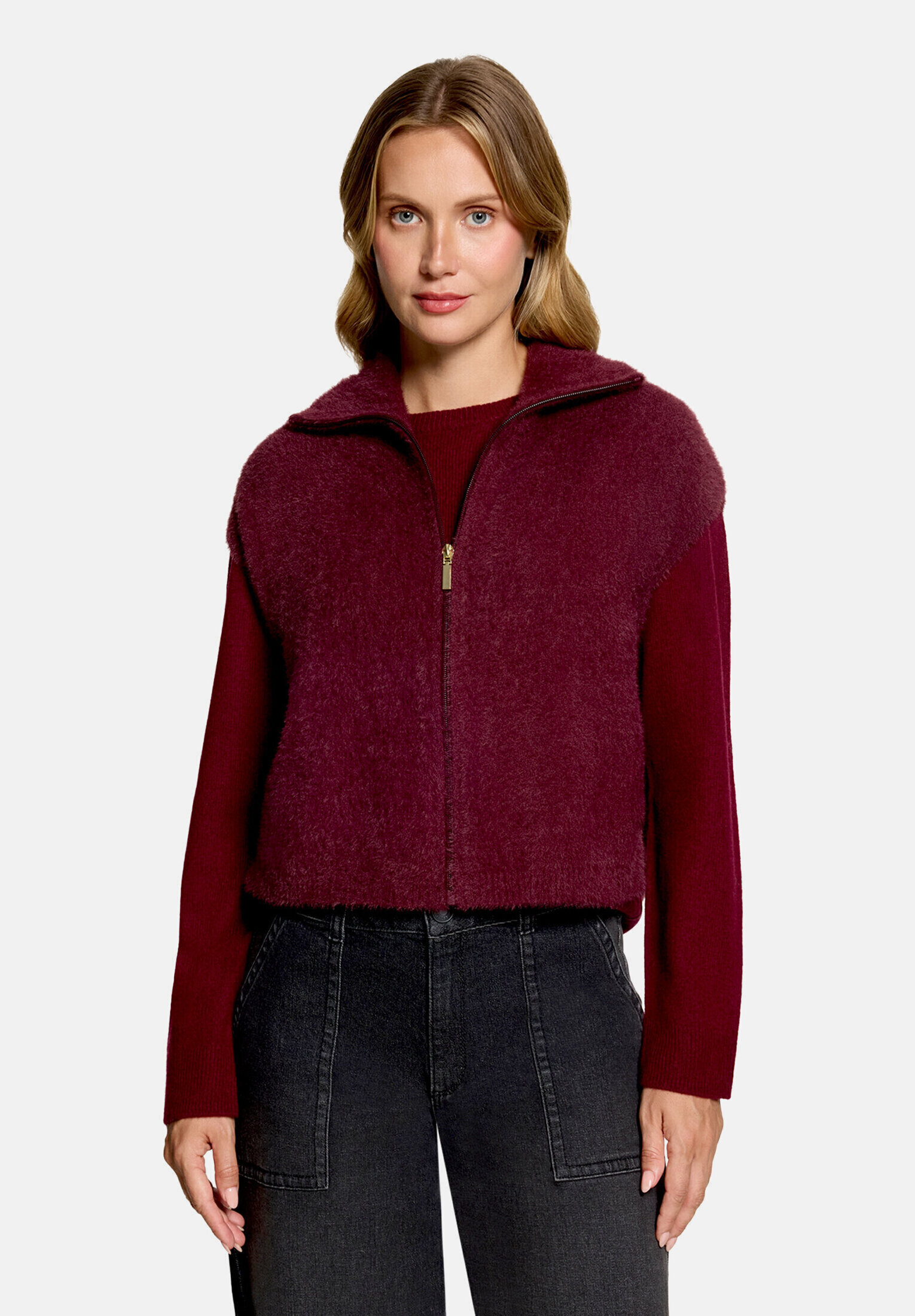 Veste sans manches en maille à fermeture zippée, BETTY & CO