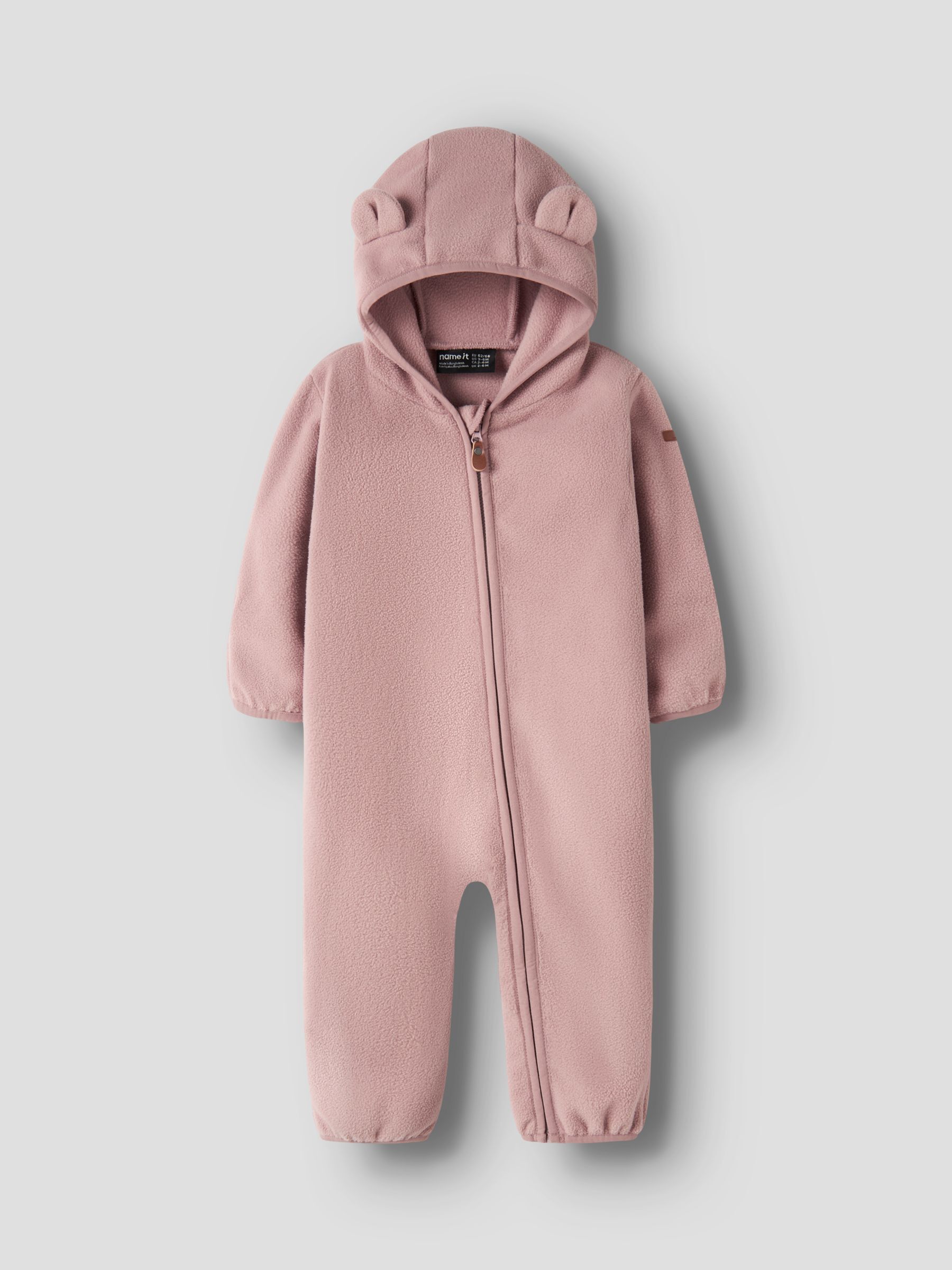 Pyjama Sans Pieds, NAME IT
