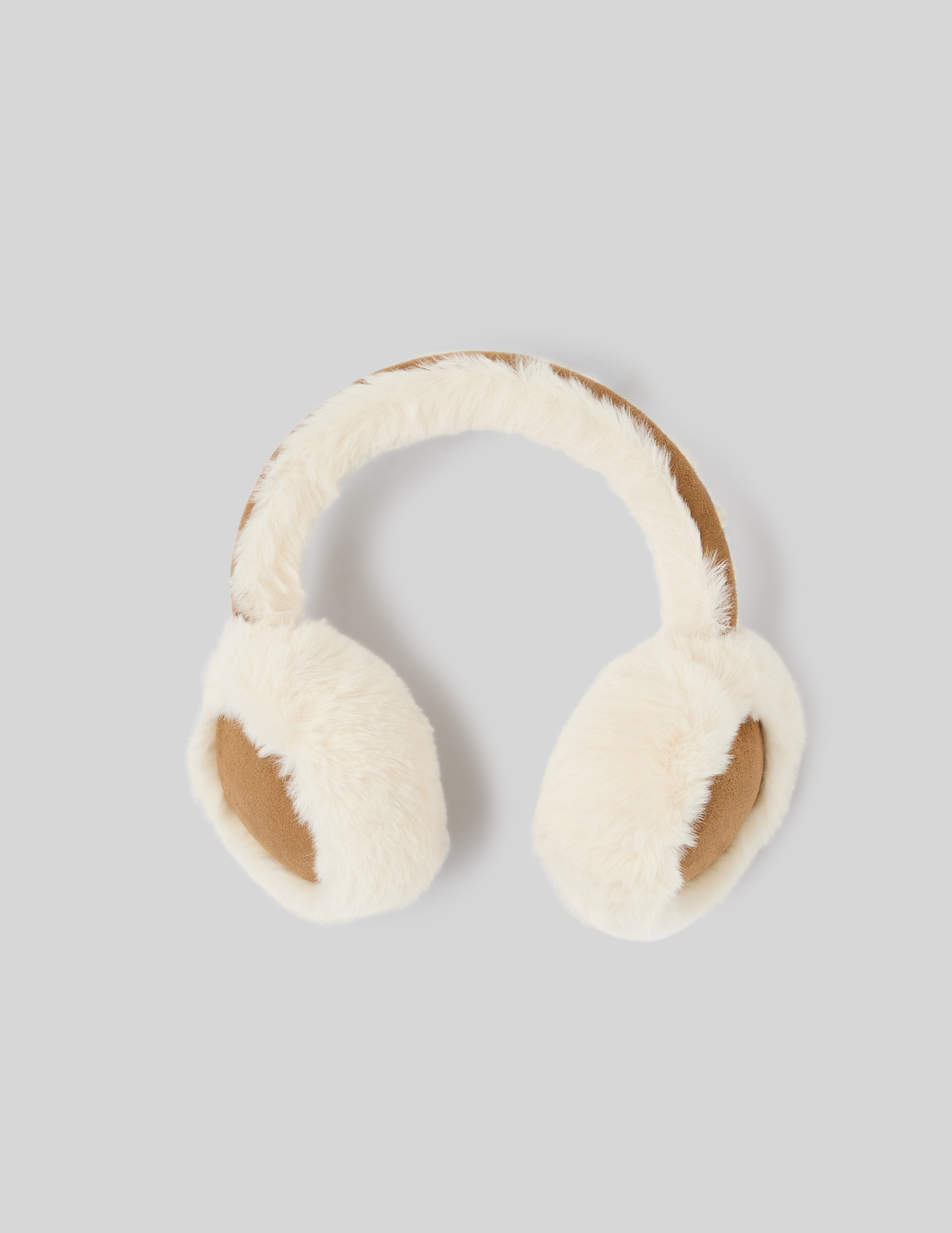 Cache-oreilles, BZB