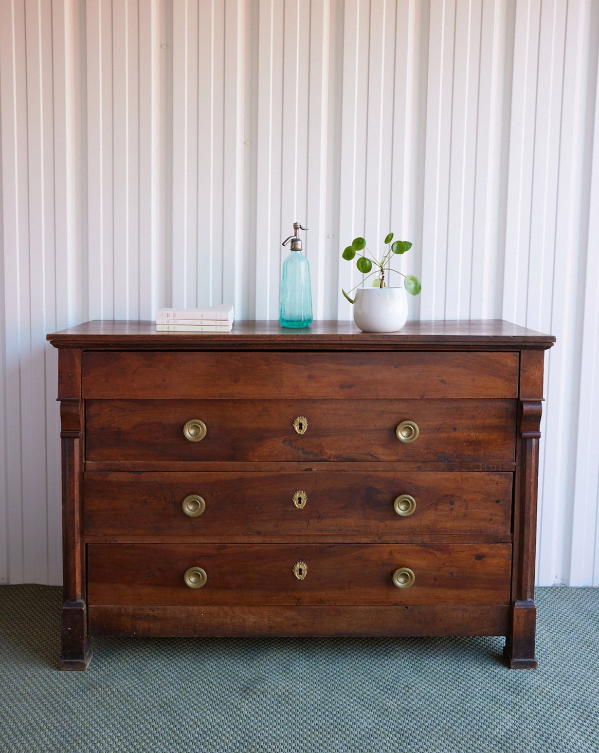 Commode empire en bois massif Garance N°769 - Bon état, DEBONGOUT