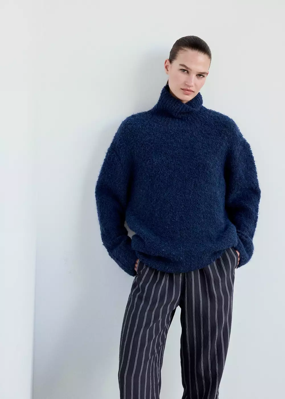 Pull tissu bouclette col montant, MANGO