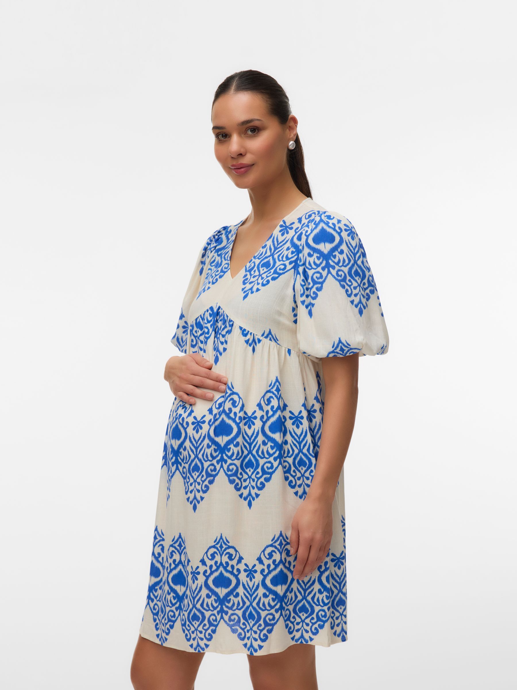 Robe, MAMA LICIOUS