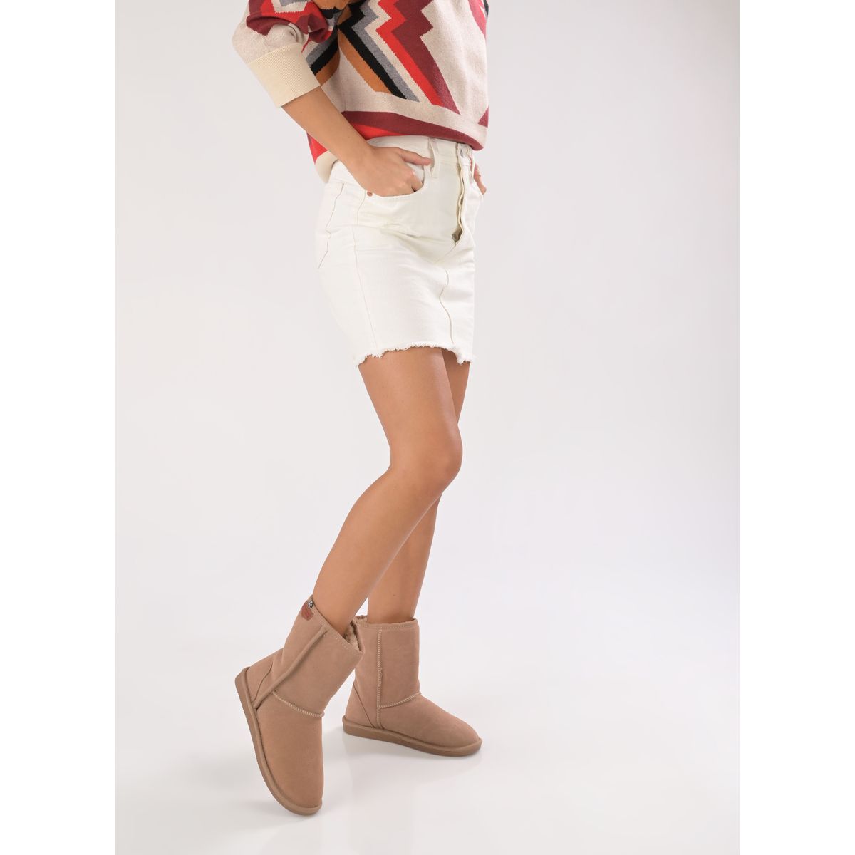 Bottes cuir fourr es mountain beige Les Tropeziennes Par M Belarbi