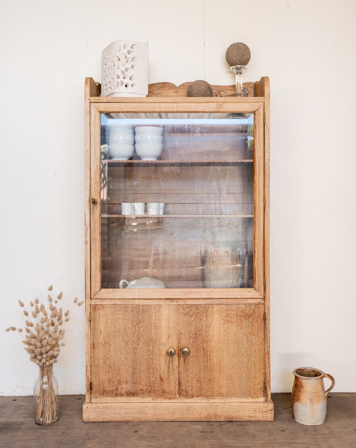 Vitrine en chêne Victoria N°1310 - Bon état, DEBONGOUT